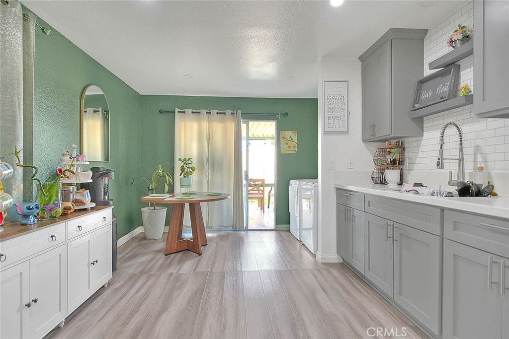 Jurupa Valley, California, 92509, United States, 4 Bedrooms Bedrooms, ,2 BathroomsBathrooms,Residential,For Sale,1998083