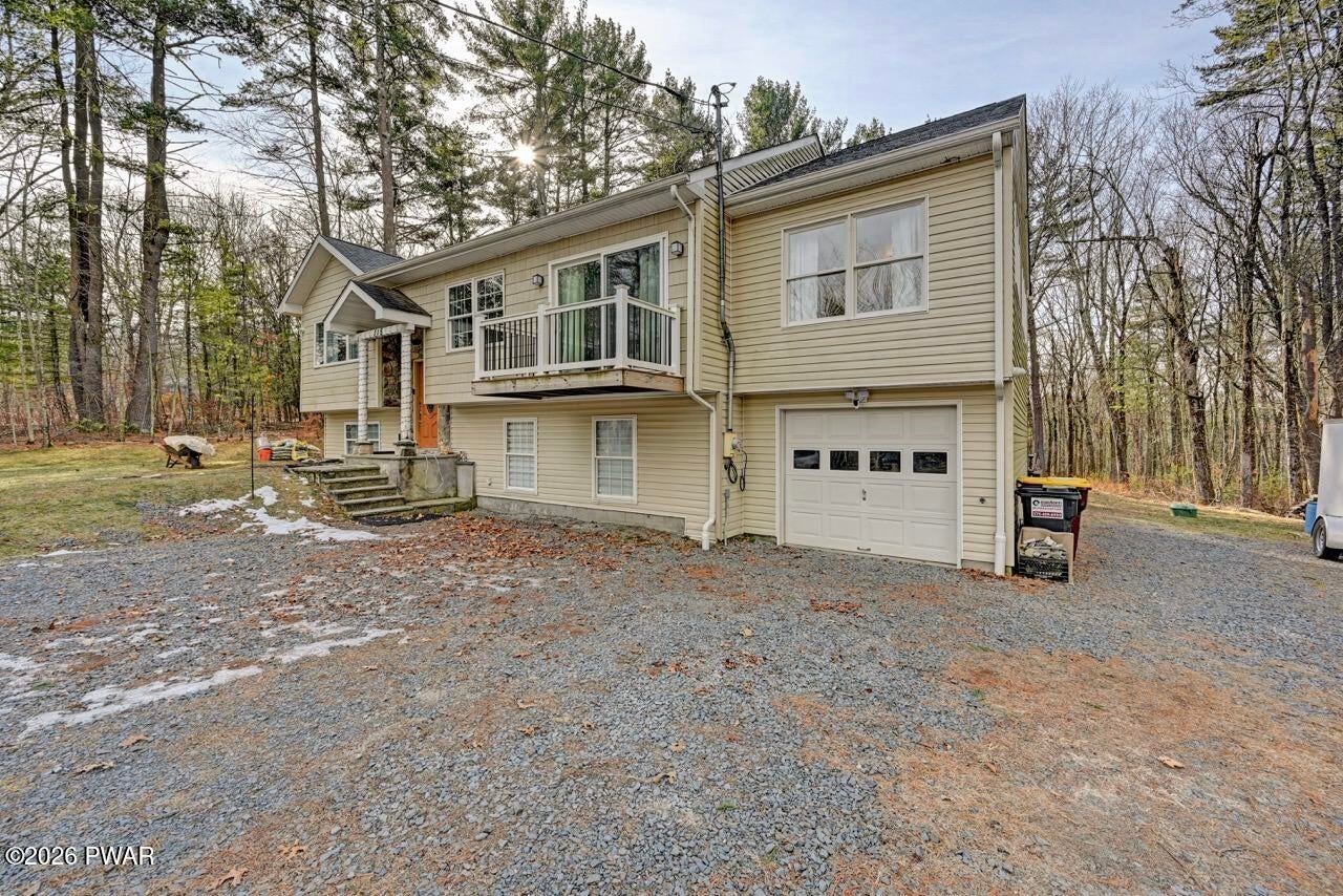 Milford, Pennsylvania, 18337, United States, 3 Bedrooms Bedrooms, ,3 BathroomsBathrooms,Residential,For Sale,2011309