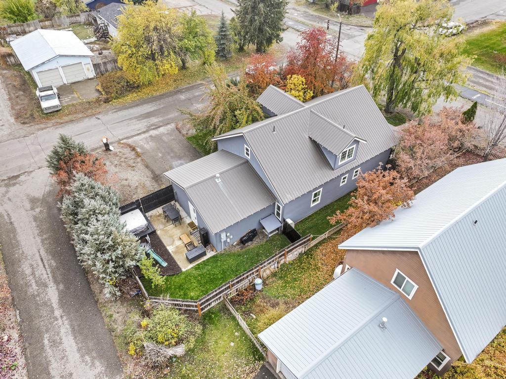 Bellevue, Idaho, 83313, United States, 4 Bedrooms Bedrooms, ,3 BathroomsBathrooms,Residential,For Sale,1989218