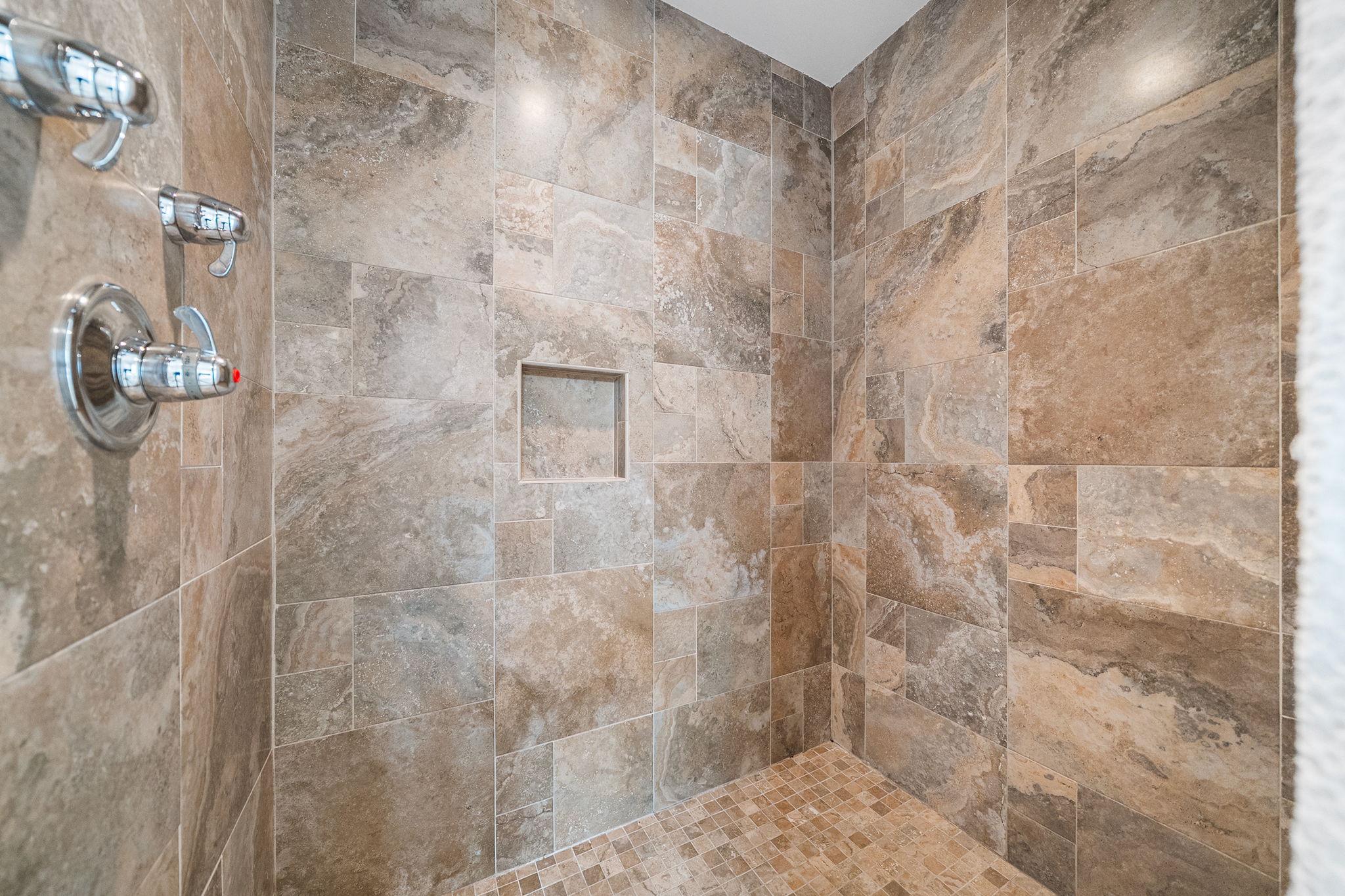  1211 Janneys Lane, Alexandria, VA, 22302 - 物件實景