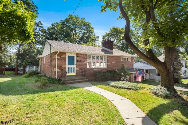 Clifton City, New Jersey, 07013-1523, United States, 3 Bedrooms Bedrooms, ,1 BathroomBathrooms,Residential,For Sale,1944968