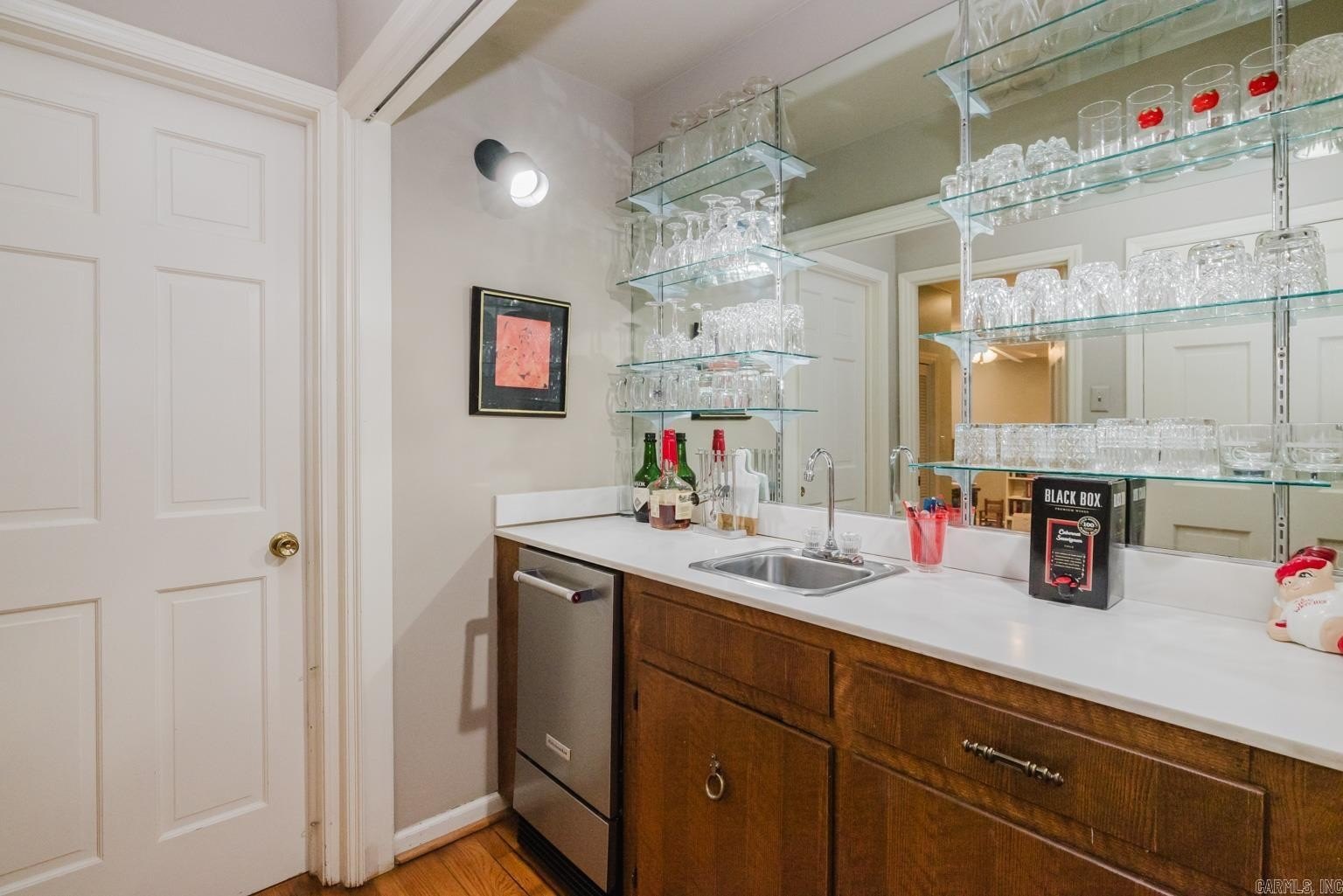 Little Rock, Arkansas, 72212, United States, 5 Bedrooms Bedrooms, ,5 BathroomsBathrooms,Residential,For Sale,1975952