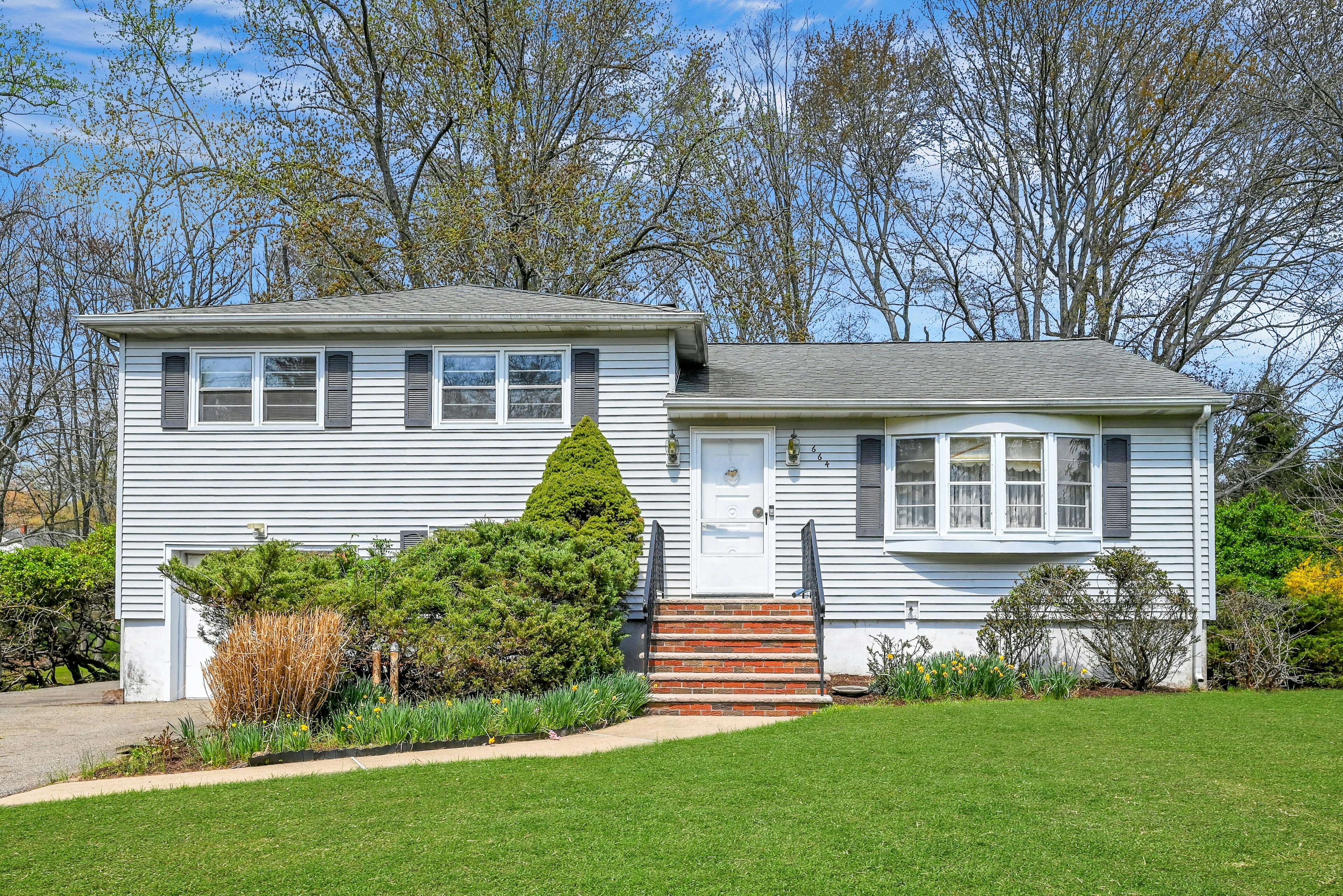  664 Woodside Avenue, River Vale, NJ 07675 - 物件實景