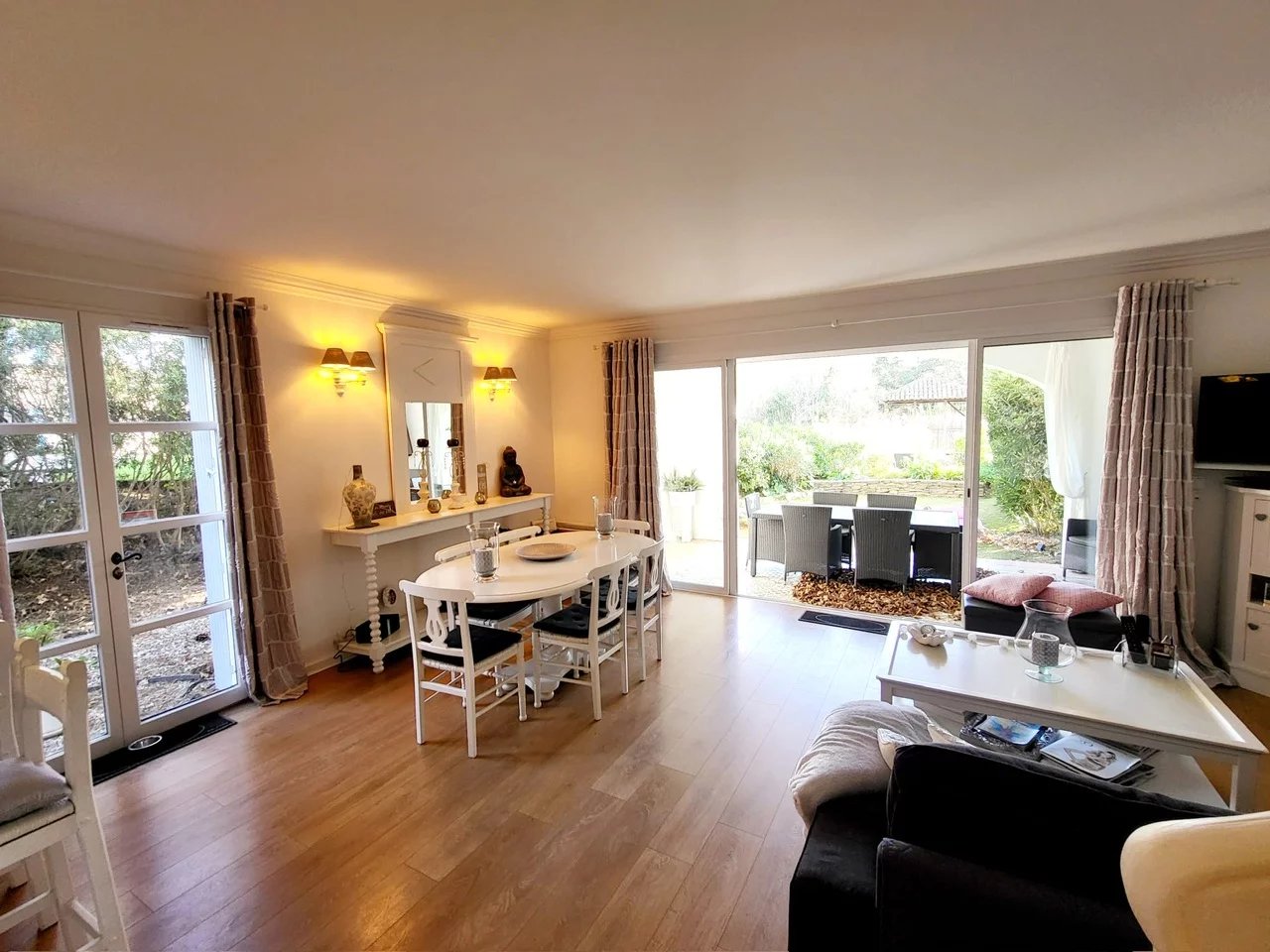 Grimaud, Provence-Alpes-Côte d’Azur, 83310, FR, 3 Bedrooms Bedrooms, ,3 BathroomsBathrooms,Residential,For Sale,1777448