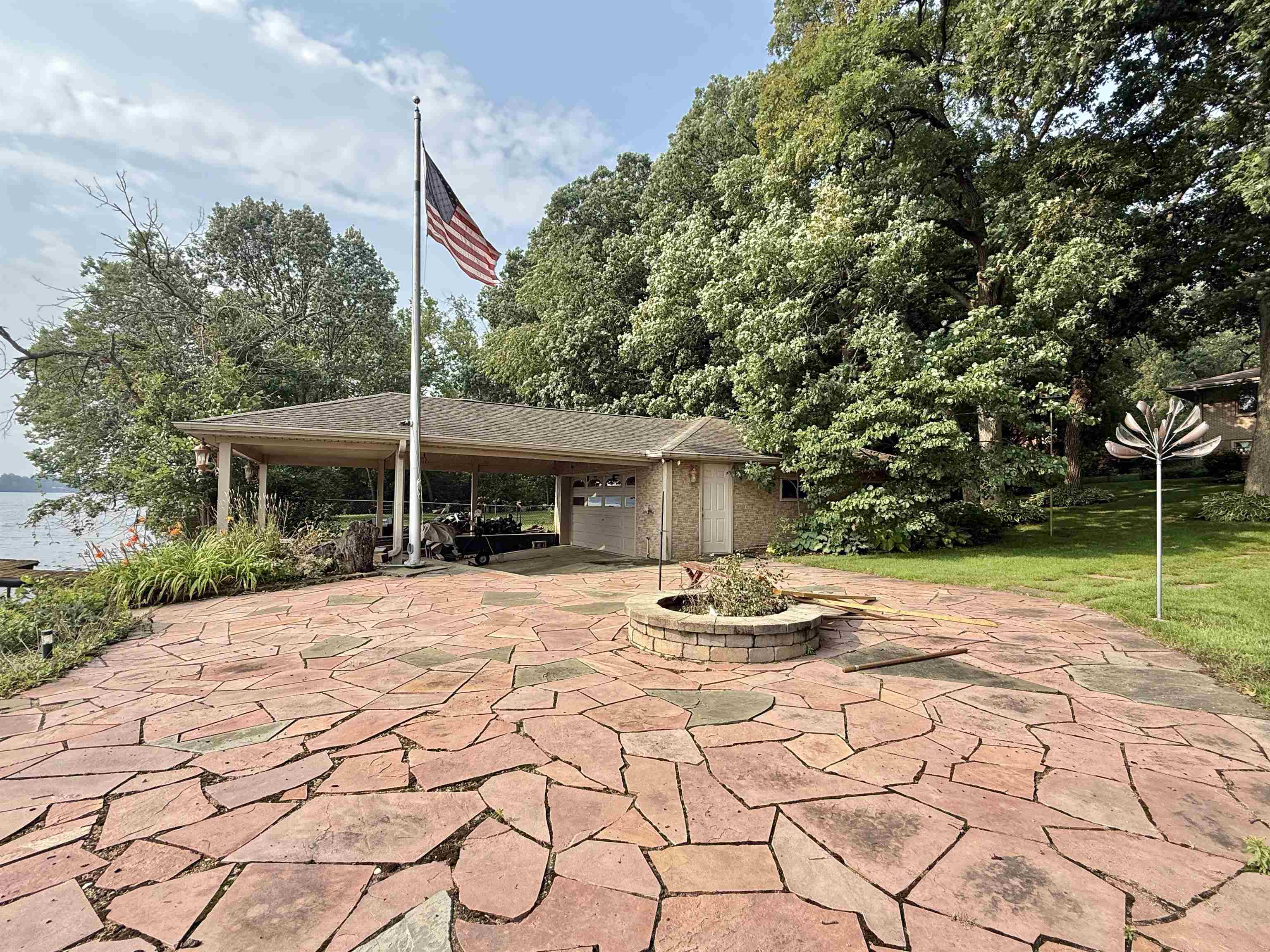 Beloit, Wisconsin, 53511, United States, 4 Bedrooms Bedrooms, ,3 BathroomsBathrooms,Residential,For Sale,1908043