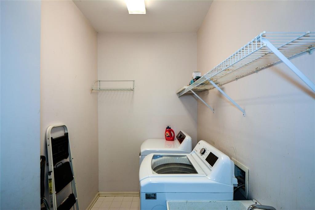 Alpharetta, Georgia, 30022, United States, 5 Bedrooms Bedrooms, ,5 BathroomsBathrooms,Residential,For Sale,2002154