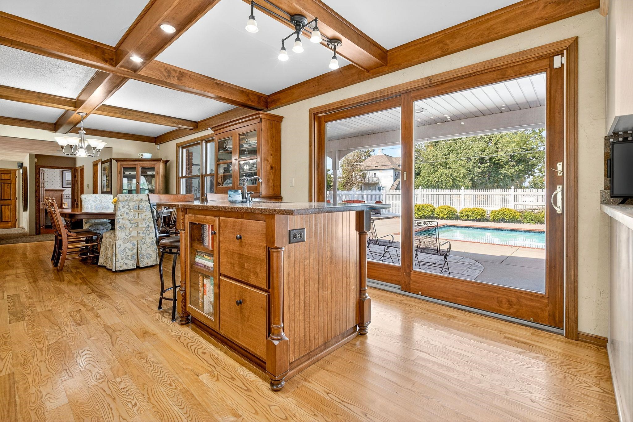 Hortonville, Wisconsin, 54944-9435, United States, 5 Bedrooms Bedrooms, ,4 BathroomsBathrooms,Residential,For Sale,1977478