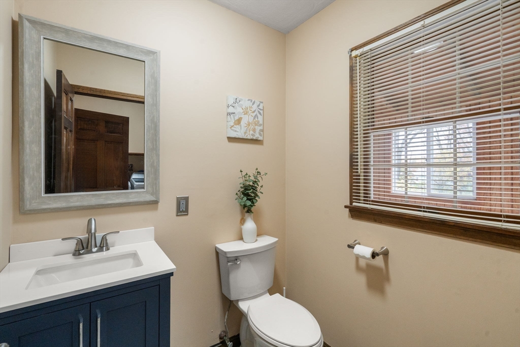 Marlborough, Massachusetts, 01752, United States, 4 Bedrooms Bedrooms, ,Residential,For Sale,1987097