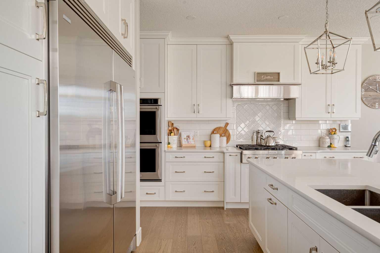 CALGARY, Alberta, T2X 2E1, CA, 4 Bedrooms Bedrooms, ,3 BathroomsBathrooms,Residential,For Sale,1987816