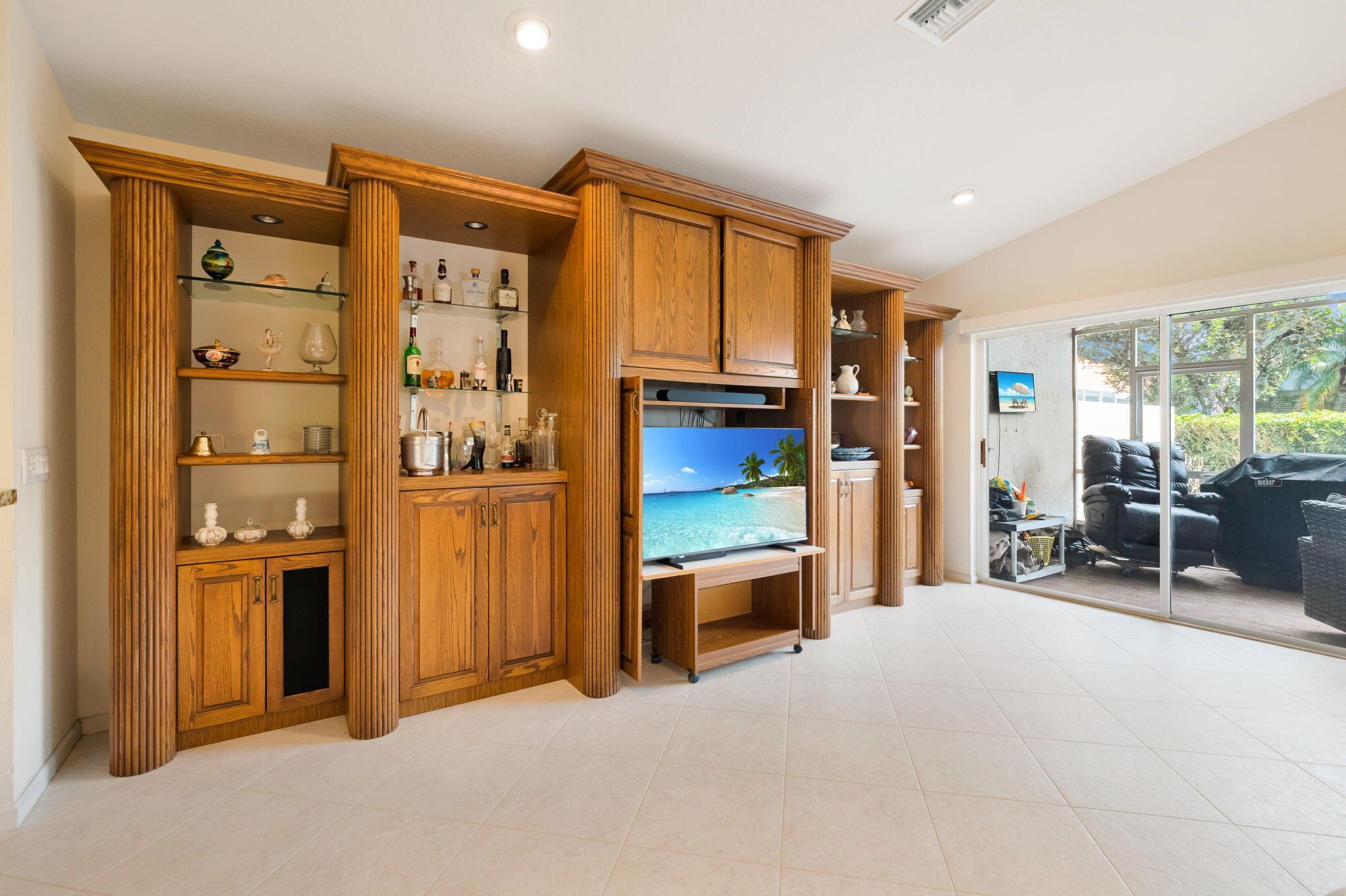 Boynton Beach, Florida, 33437, United States, 3 Bedrooms Bedrooms, ,2 BathroomsBathrooms,Residential,For Sale,1905811