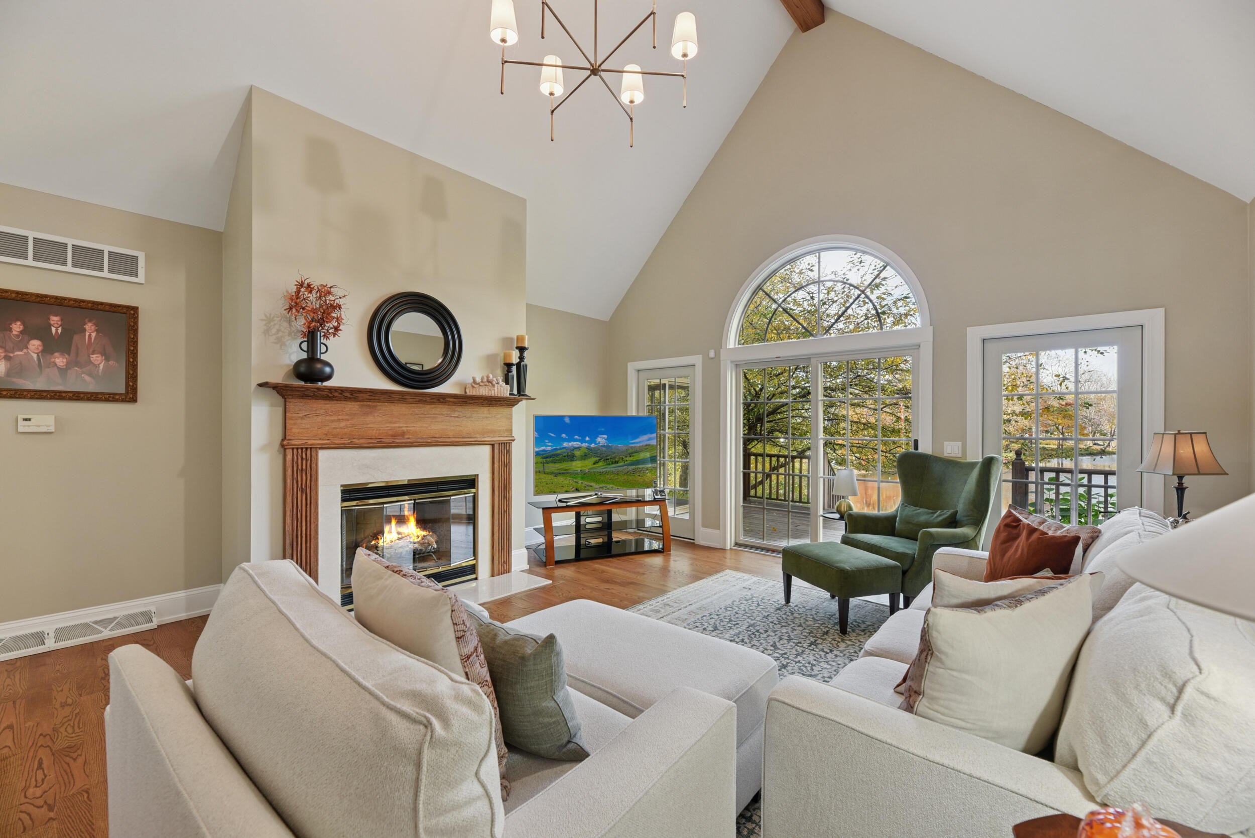 Long Beach, Indiana, 46360, United States, 4 Bedrooms Bedrooms, ,4 BathroomsBathrooms,Residential,For Sale,1989187