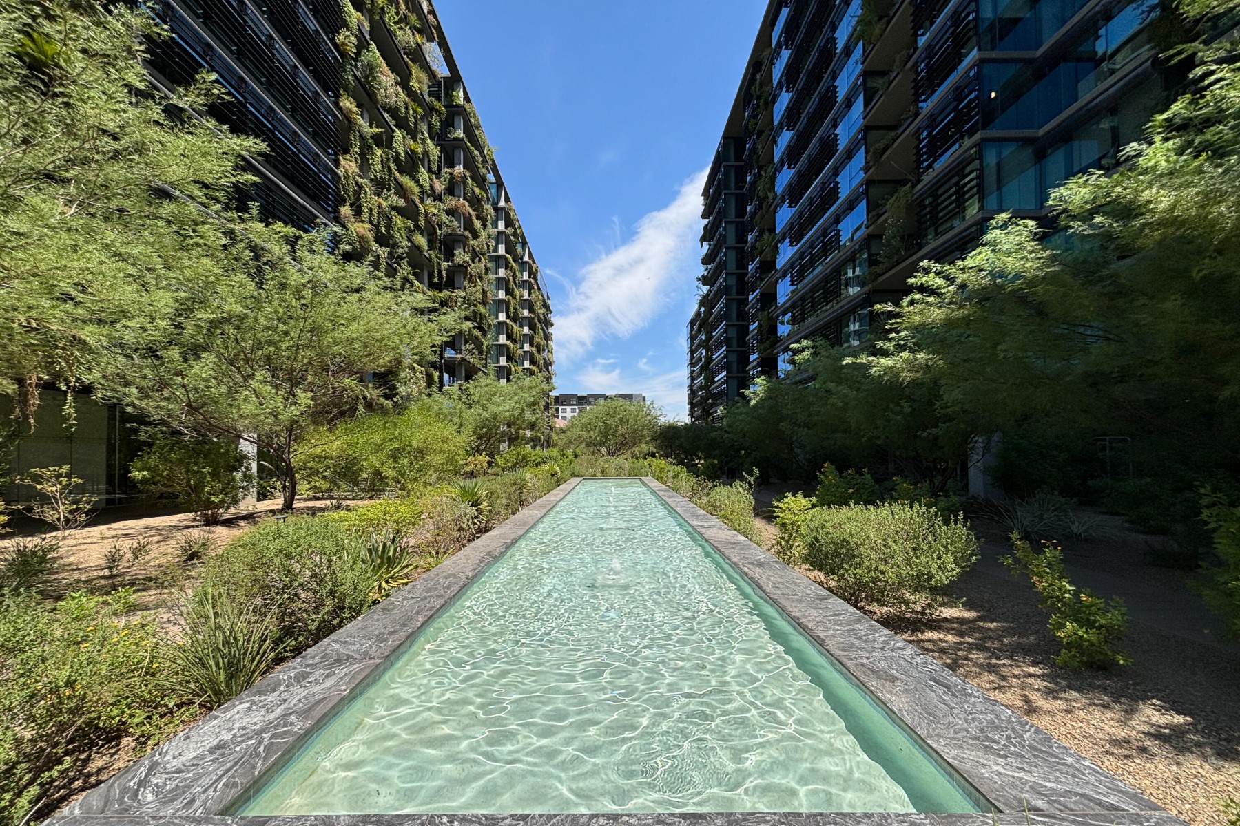  7120 E Kierland Boulevard  Scottsdale, AZ - 物件實景