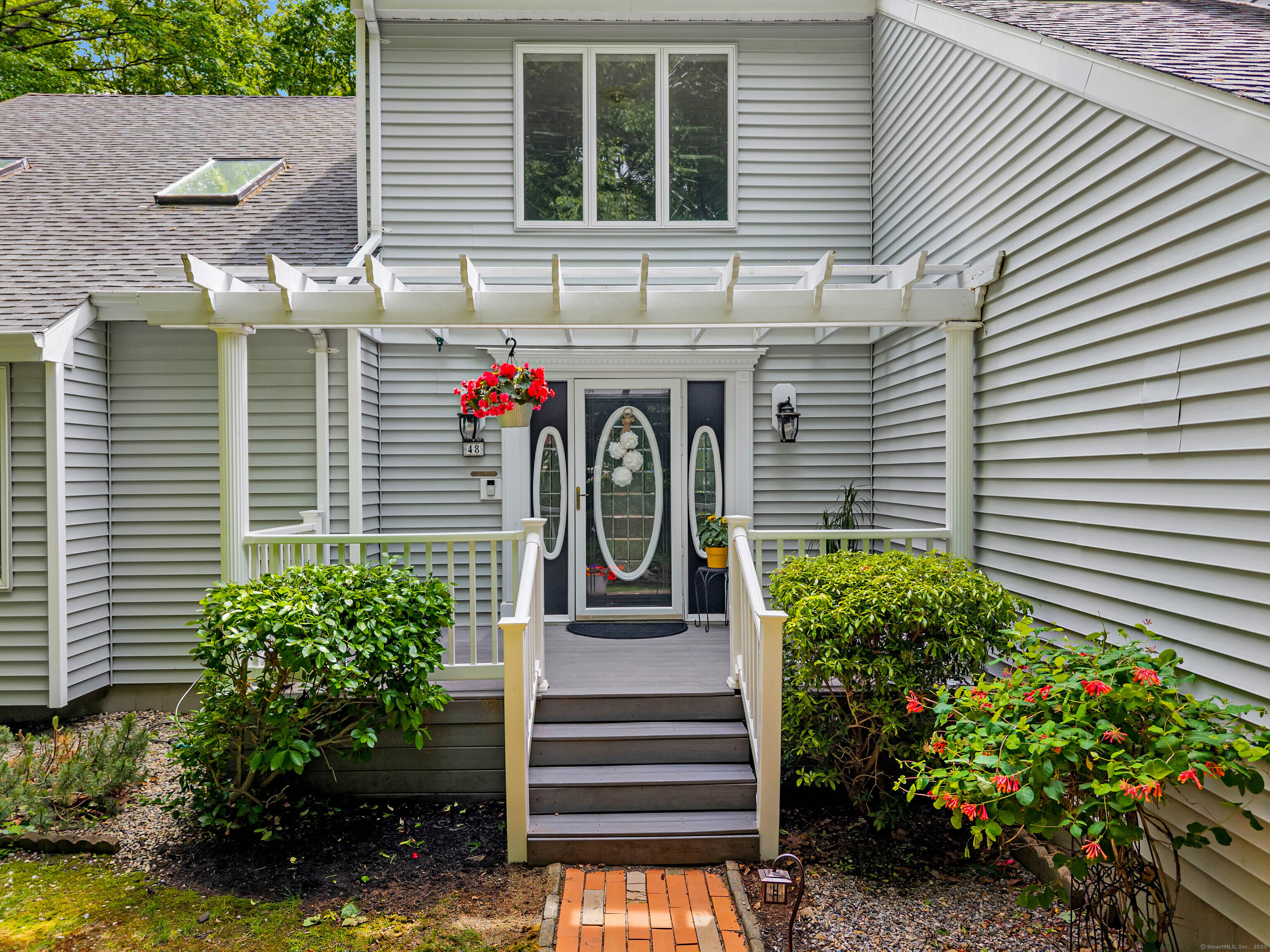 Madison, Connecticut, 06443, United States, 4 Bedrooms Bedrooms, ,3 BathroomsBathrooms,Residential,For Sale,1896835