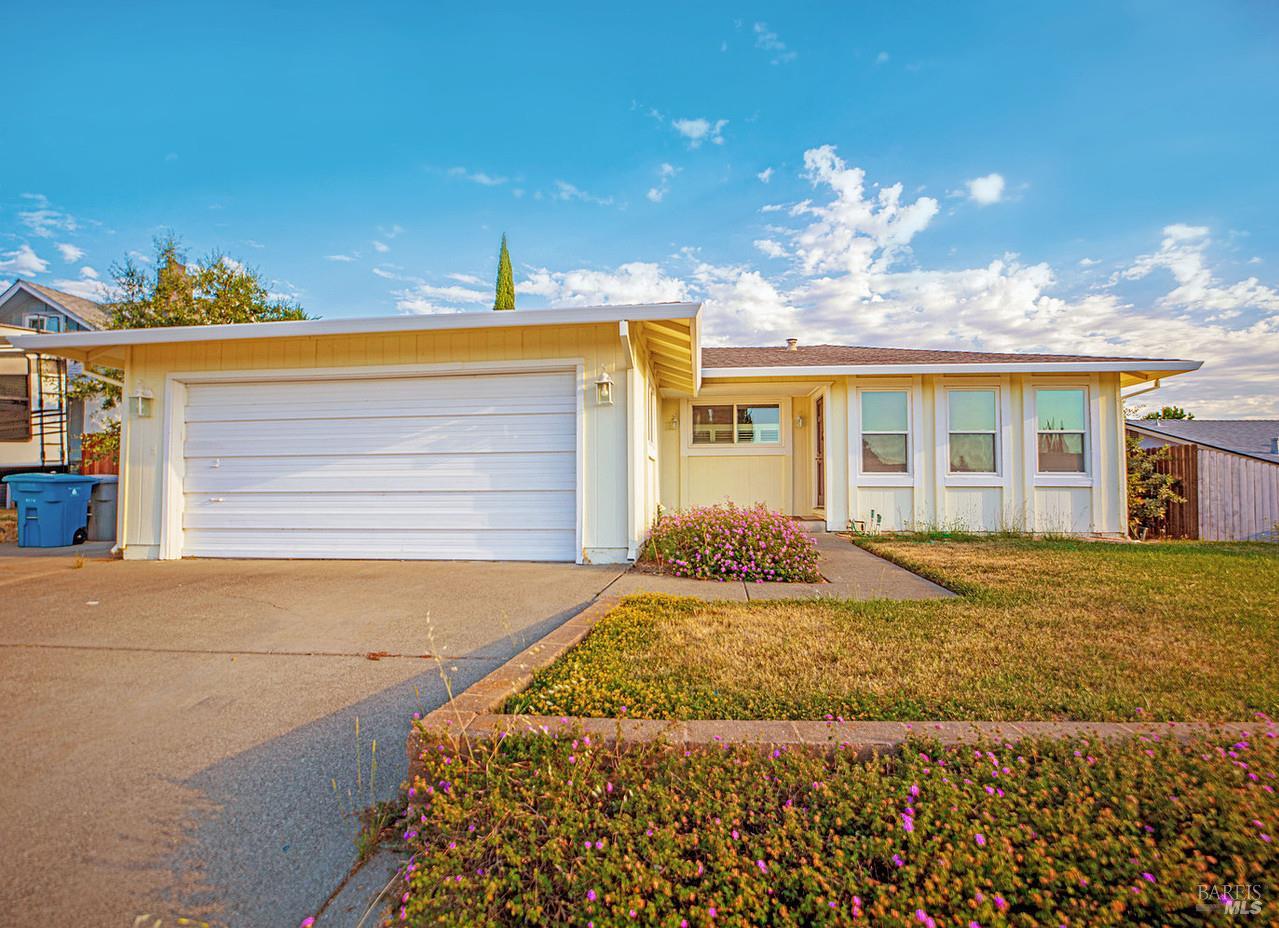 Vacaville, California, 95687, United States, 3 Bedrooms Bedrooms, ,2 BathroomsBathrooms,Residential,For Sale,1882664