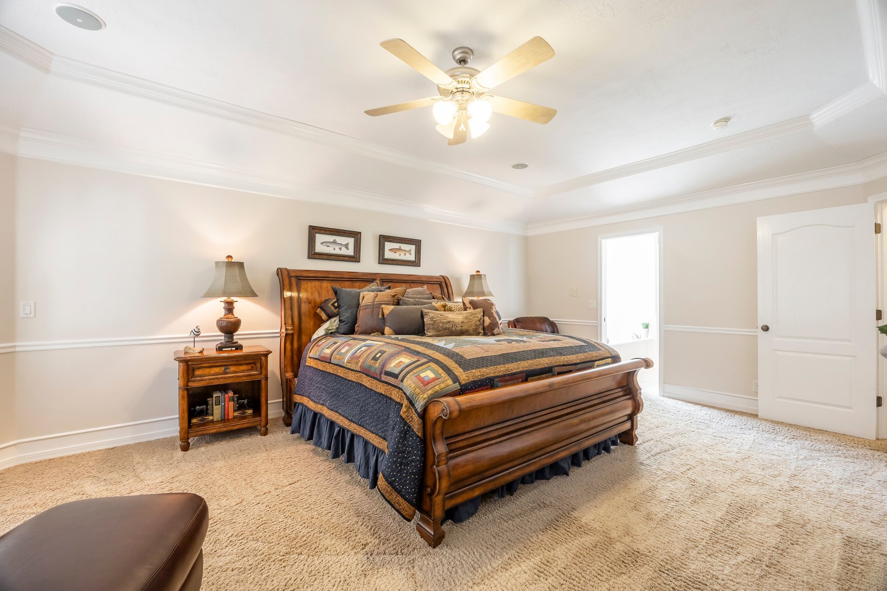  Custom South Jordan Rambler with Koi Pond, RV Parking & ADU Apartment - 物件實景