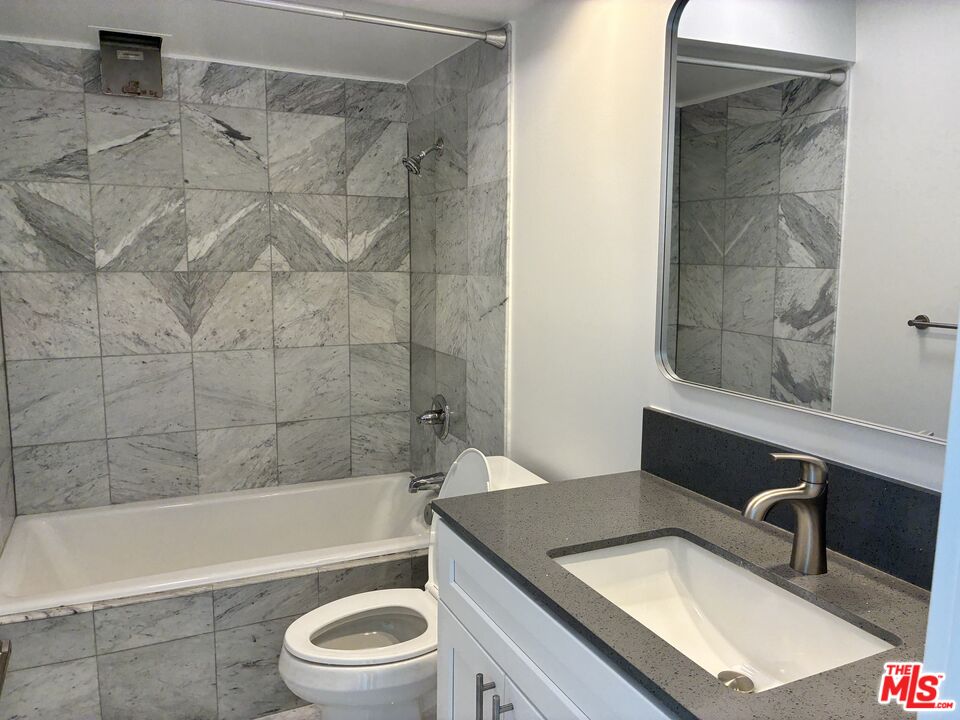 Santa Monica, California, 90402, United States, ,1 BathroomBathrooms,Residential,For Sale,1867293