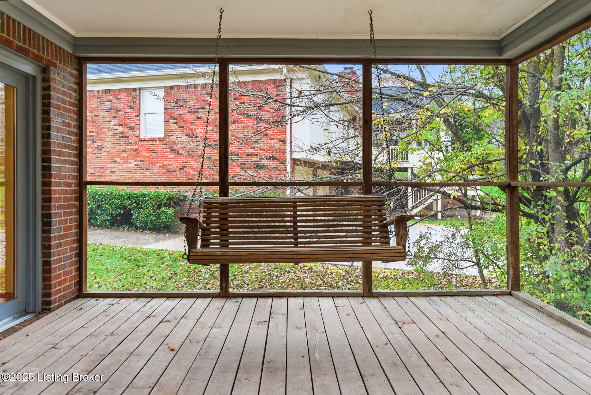 Prospect, Kentucky, 40059, United States, 3 Bedrooms Bedrooms, ,3 BathroomsBathrooms,Residential,For Sale,1996132