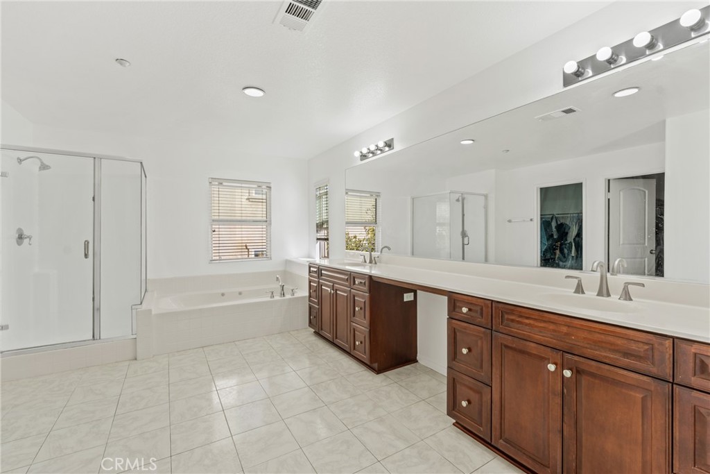 Riverside, California, 92501, United States, 5 Bedrooms Bedrooms, ,3 BathroomsBathrooms,Residential,For Sale,2003384