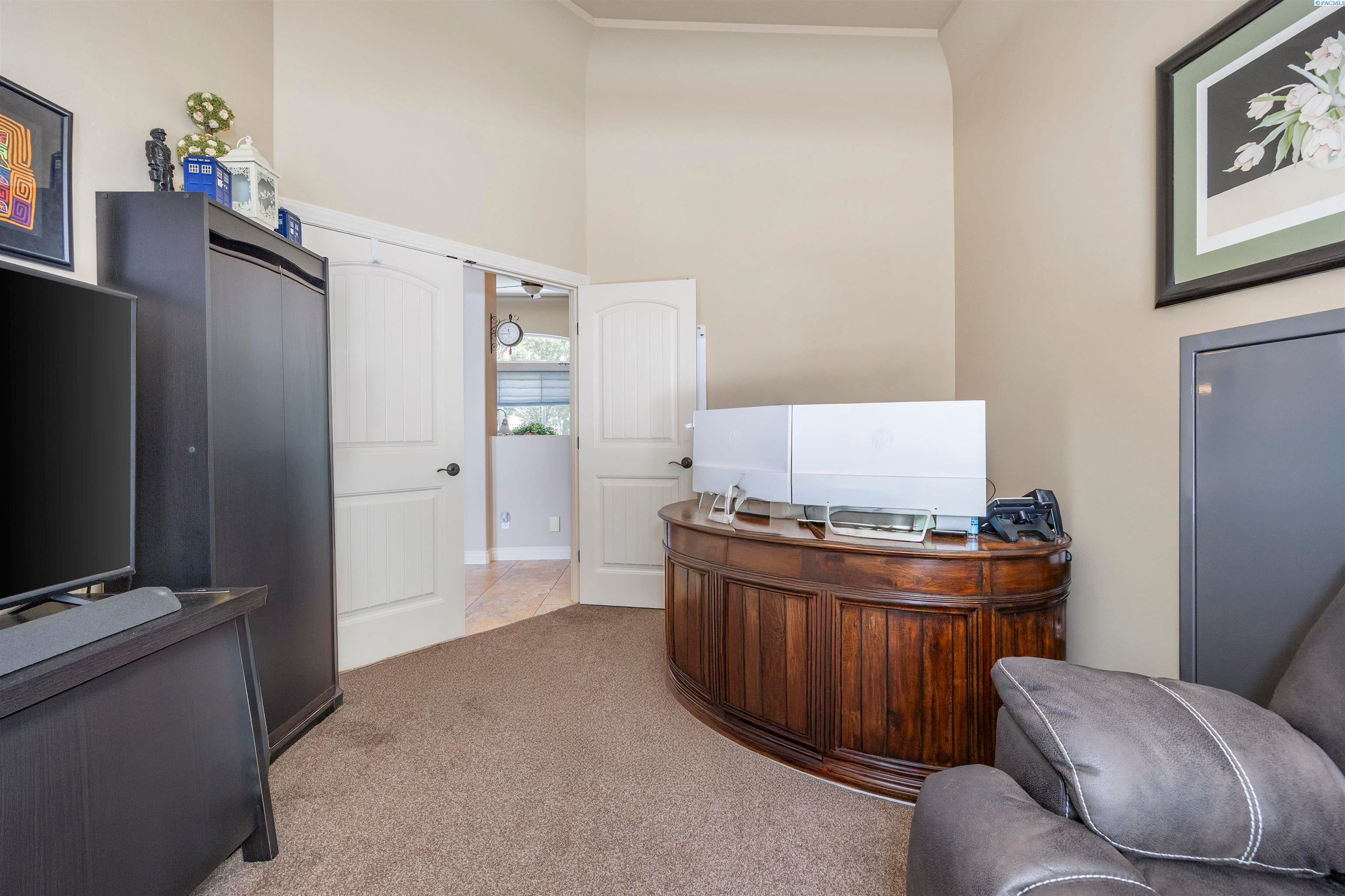 Richland, Washington, 99352, United States, 3 Bedrooms Bedrooms, ,3 BathroomsBathrooms,Residential,For Sale,1921029