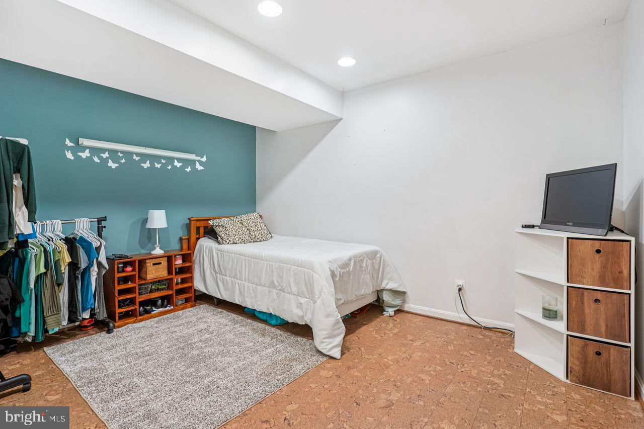 Warrenton, Virginia, 20187, United States, 4 Bedrooms Bedrooms, ,4 BathroomsBathrooms,Residential,For Sale,1989713