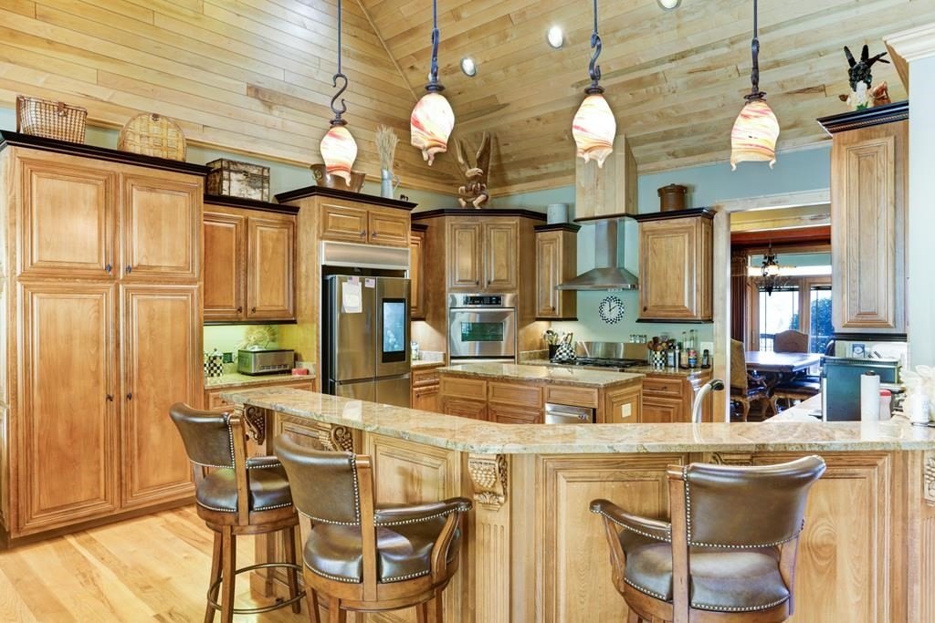 Hayesville, North Carolina, 28904, United States, 4 Bedrooms Bedrooms, ,4 BathroomsBathrooms,Residential,For Sale,1879650