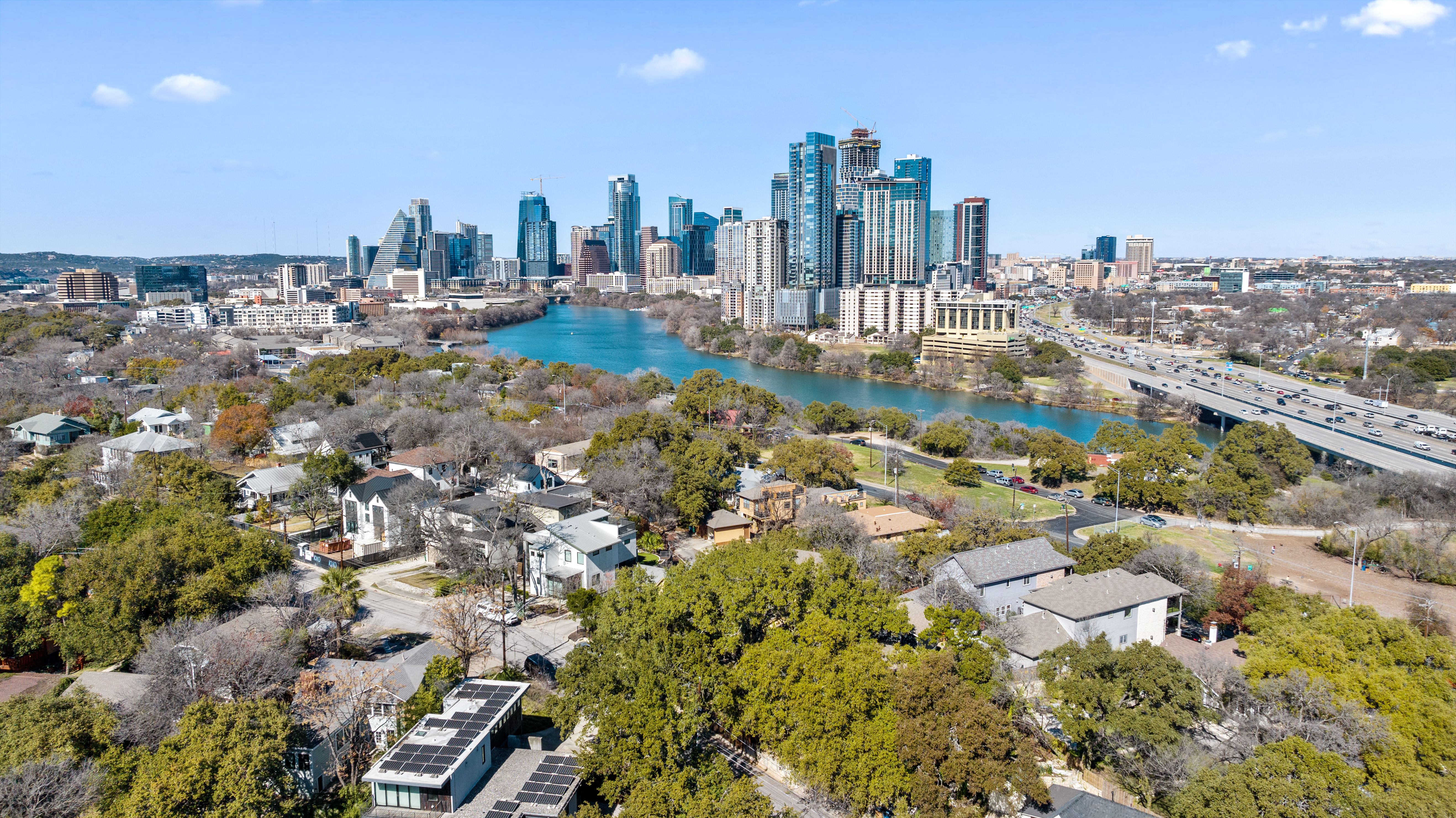  A private, gated Travis Heights retreat steps from Lady Bird Lake - 物件實景
