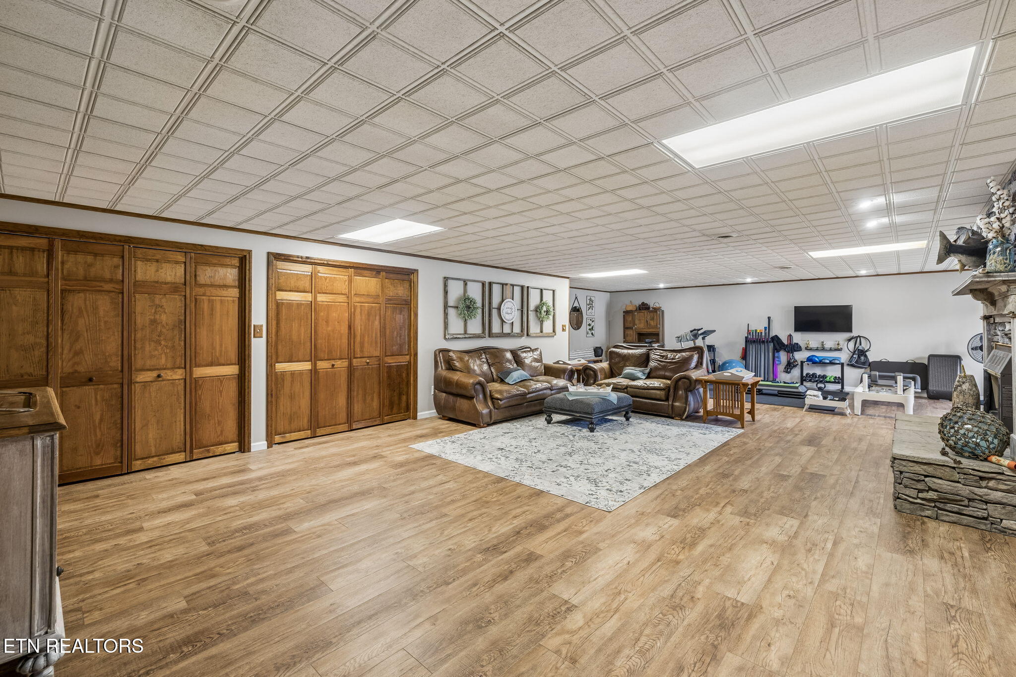 Kingston, Tennessee, 37763, United States, 3 Bedrooms Bedrooms, ,3 BathroomsBathrooms,Residential,For Sale,2013795