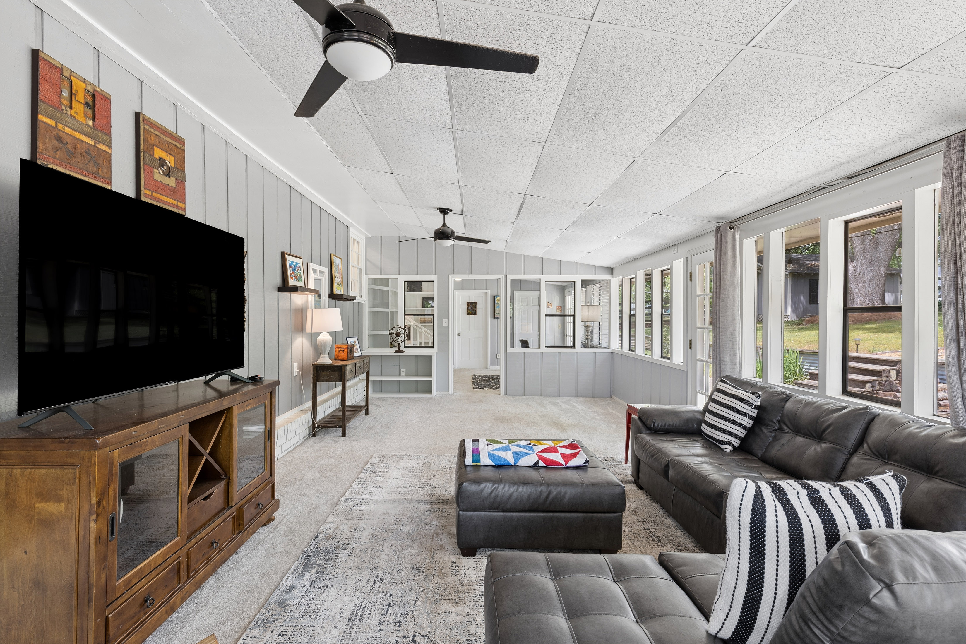 Spacious Ranch with Backyard Retreat in Powder Springs - 物件實景