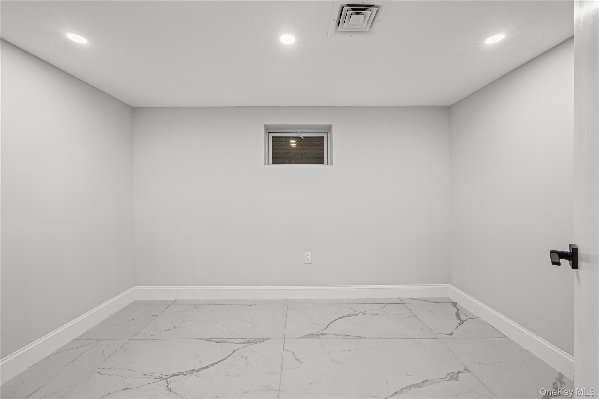 Jamaica, New York, 11434, United States, 4 Bedrooms Bedrooms, ,3 BathroomsBathrooms,Residential,For Sale,2003093