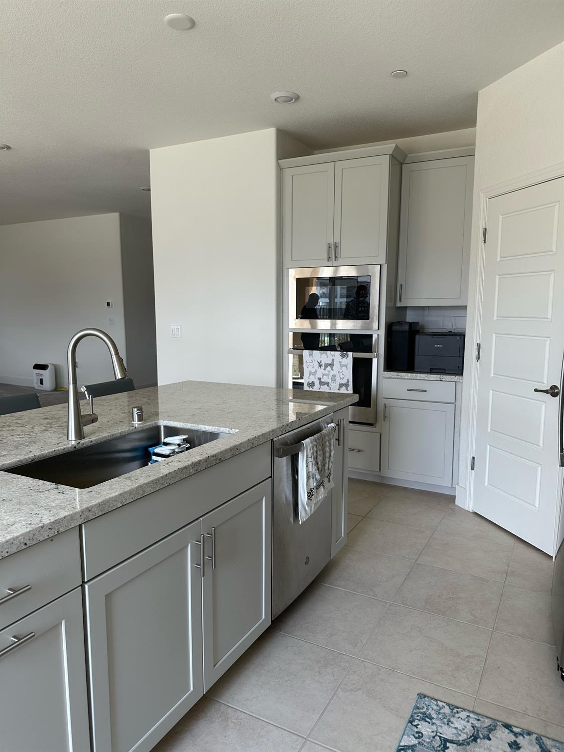 Sacramento, California, 95835, United States, 4 Bedrooms Bedrooms, ,3 BathroomsBathrooms,Residential,For Sale,1841936