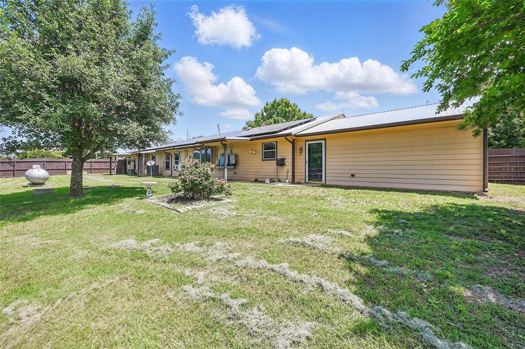 Cleburne, Texas, 76031, United States, 4 Bedrooms Bedrooms, ,4 BathroomsBathrooms,Residential,For Sale,1827195