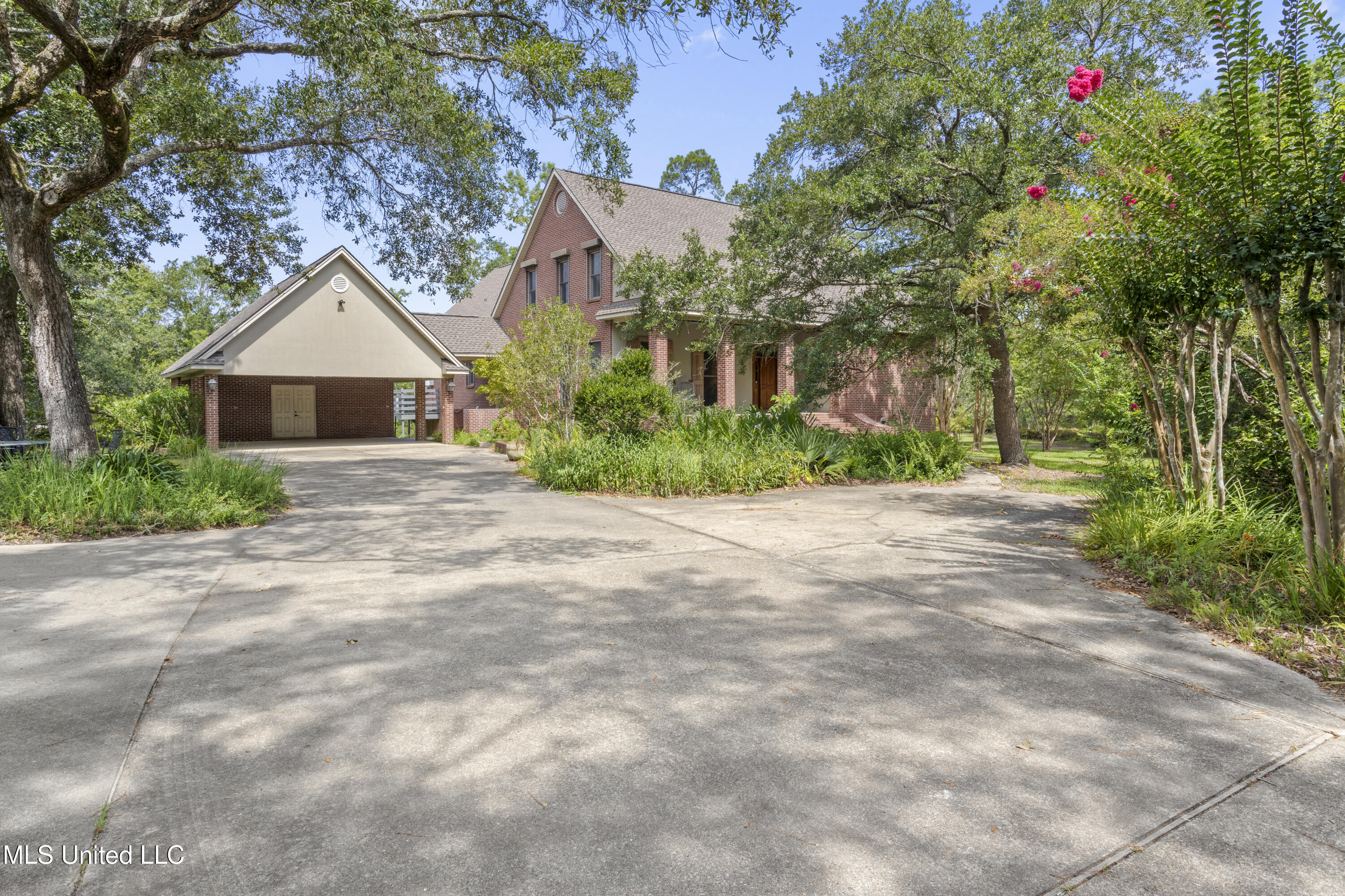 Pass Christian, Mississippi, 39571, United States, 4 Bedrooms Bedrooms, ,3 BathroomsBathrooms,Residential,For Sale,1903520