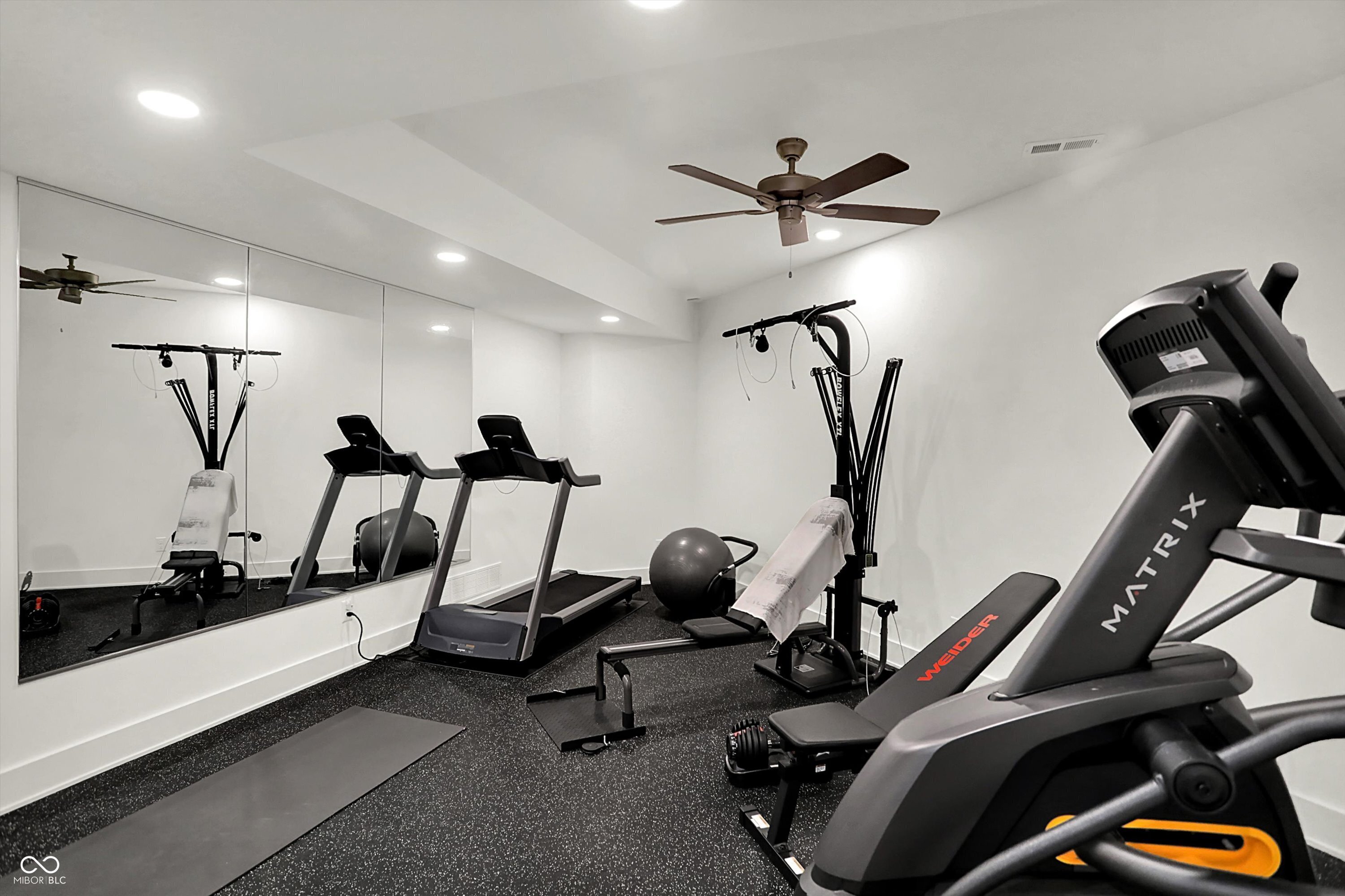 Bargersville, Indiana, 46106, United States, 5 Bedrooms Bedrooms, ,6 BathroomsBathrooms,Residential,For Sale,1983672