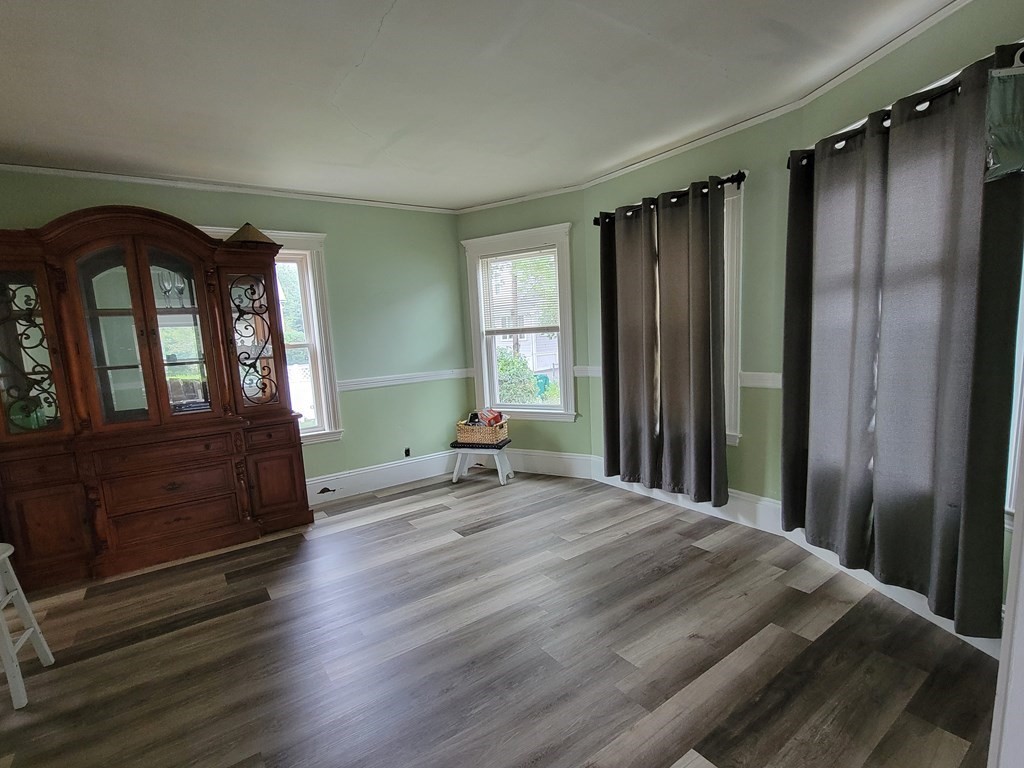 Lynn, Massachusetts, 01902, United States, 3 Bedrooms Bedrooms, ,2 BathroomsBathrooms,Residential,For Sale,1923536
