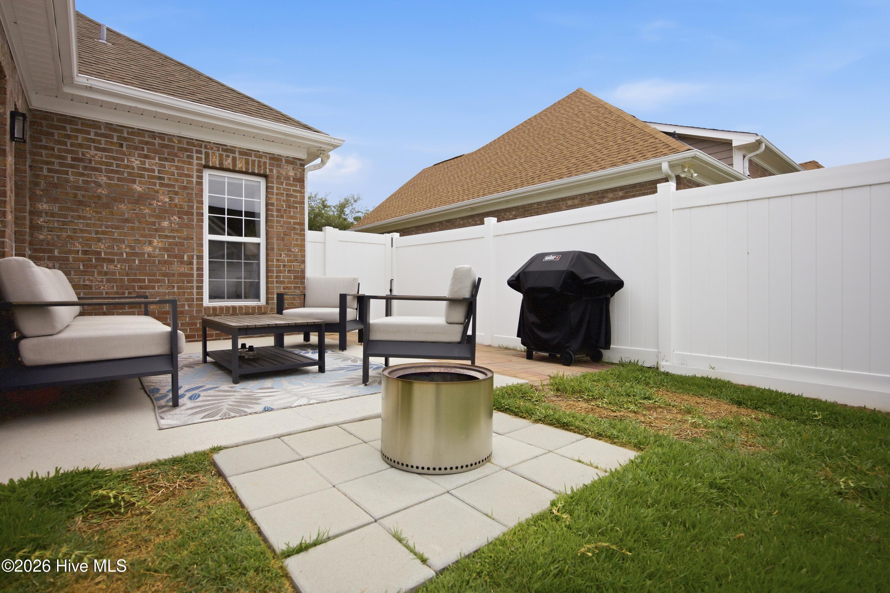 Wilmington, North Carolina, 28412, United States, 4 Bedrooms Bedrooms, ,3 BathroomsBathrooms,Residential,For Sale,2048295