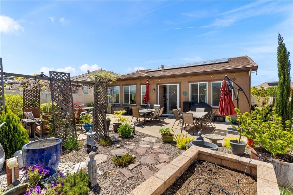 Beaumont, California, 92223, United States, 2 Bedrooms Bedrooms, ,3 BathroomsBathrooms,Residential,For Sale,1863988
