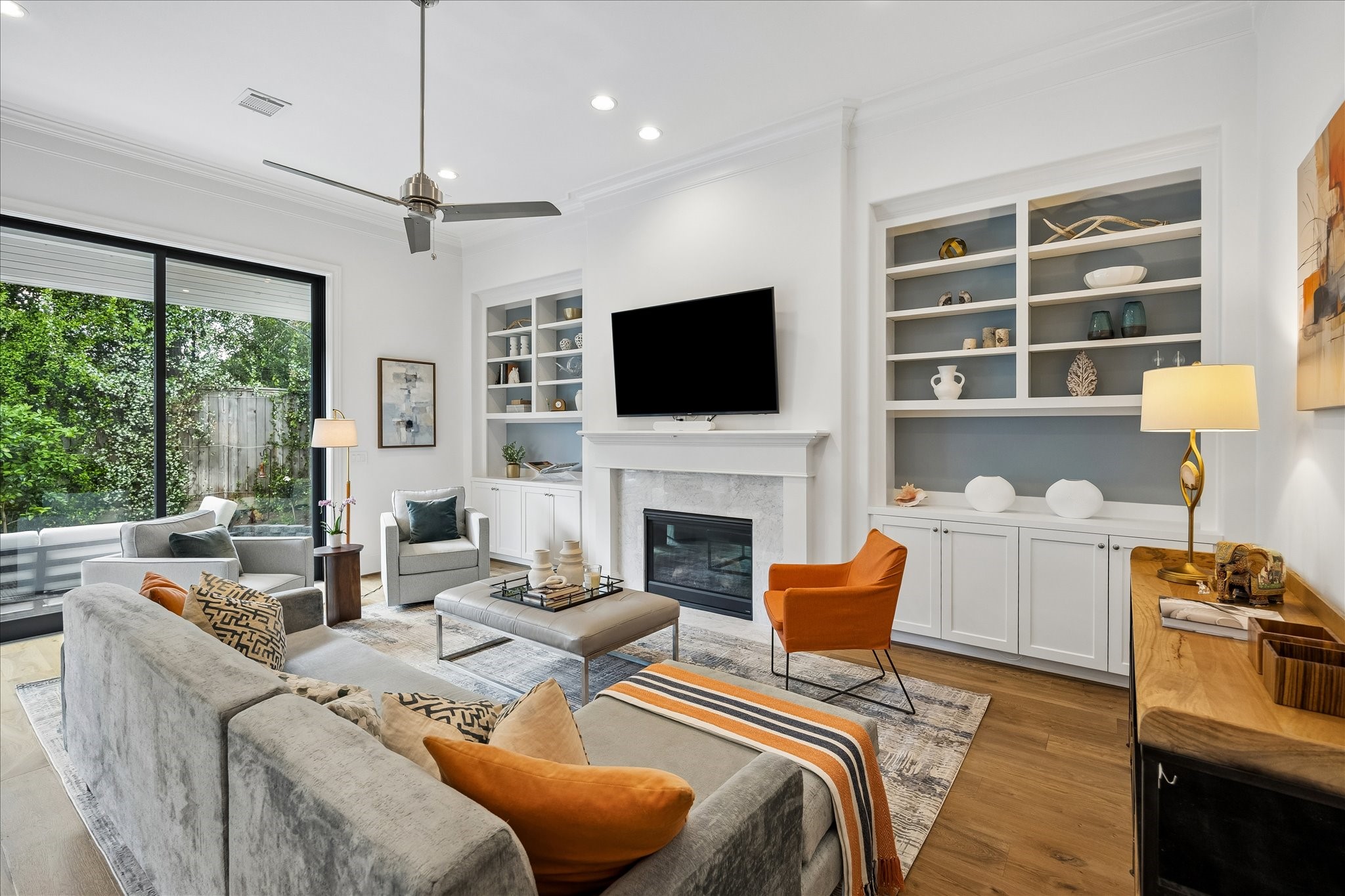  3020 Lake Street - 物件實景