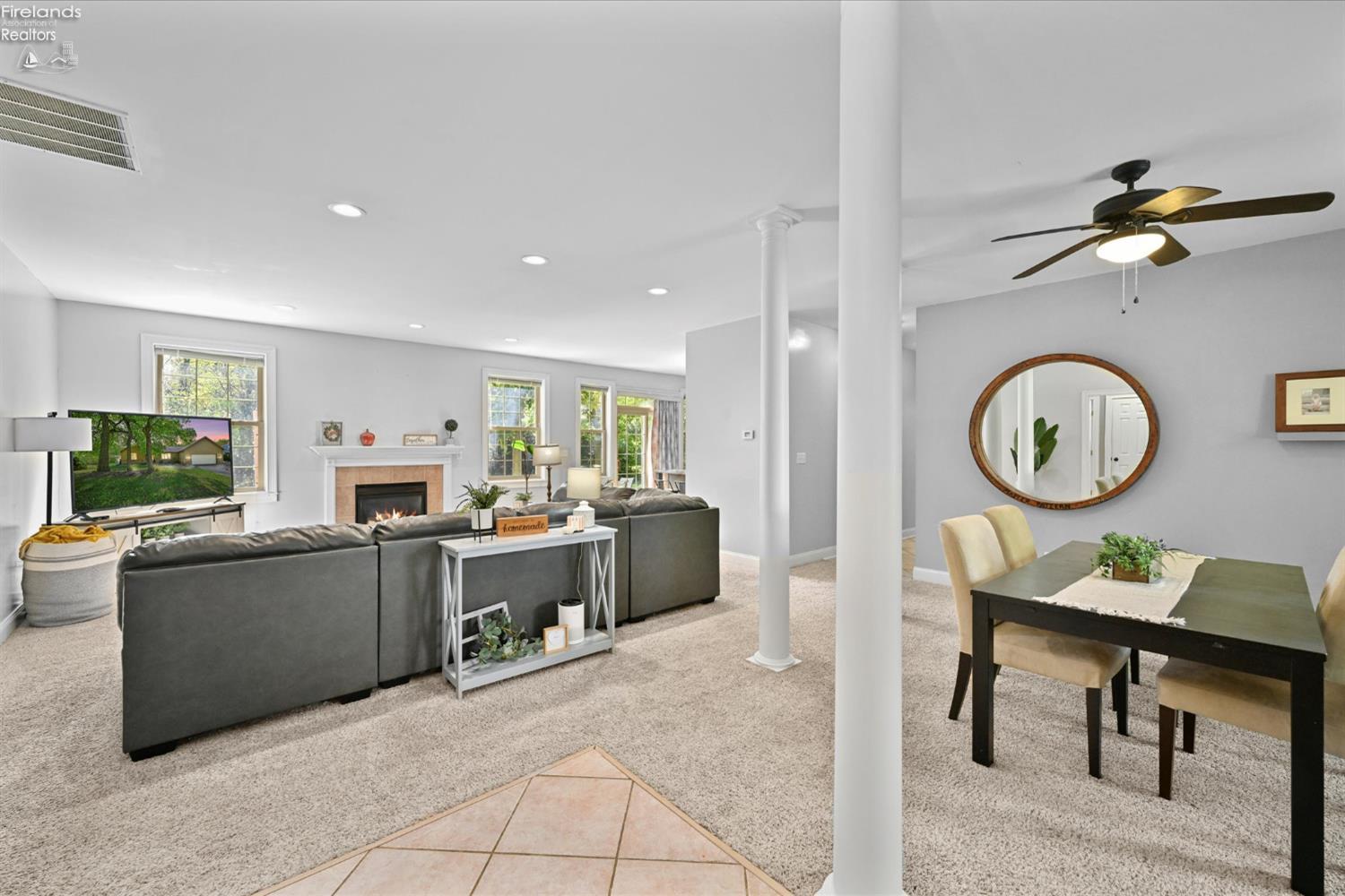 Port Clinton, Ohio, 43452, United States, 3 Bedrooms Bedrooms, ,3 BathroomsBathrooms,Residential,For Sale,1976751