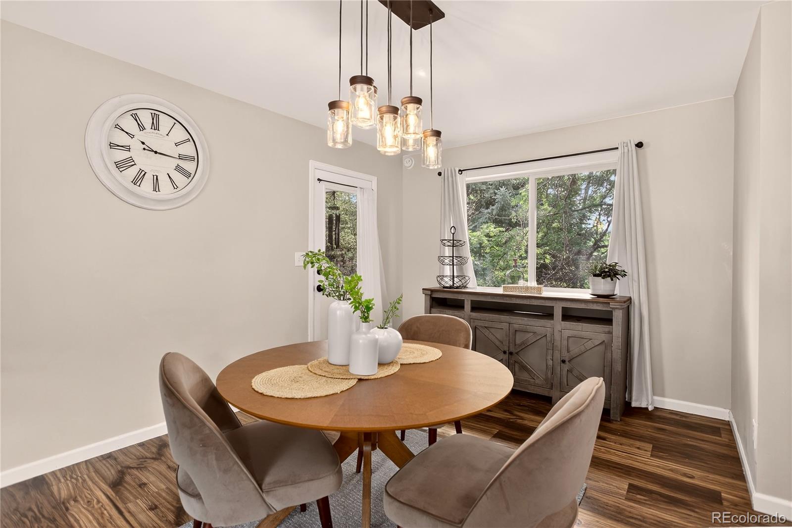 Castle Rock, Colorado, 80104, United States, 4 Bedrooms Bedrooms, ,2 BathroomsBathrooms,Residential,For Sale,1911014