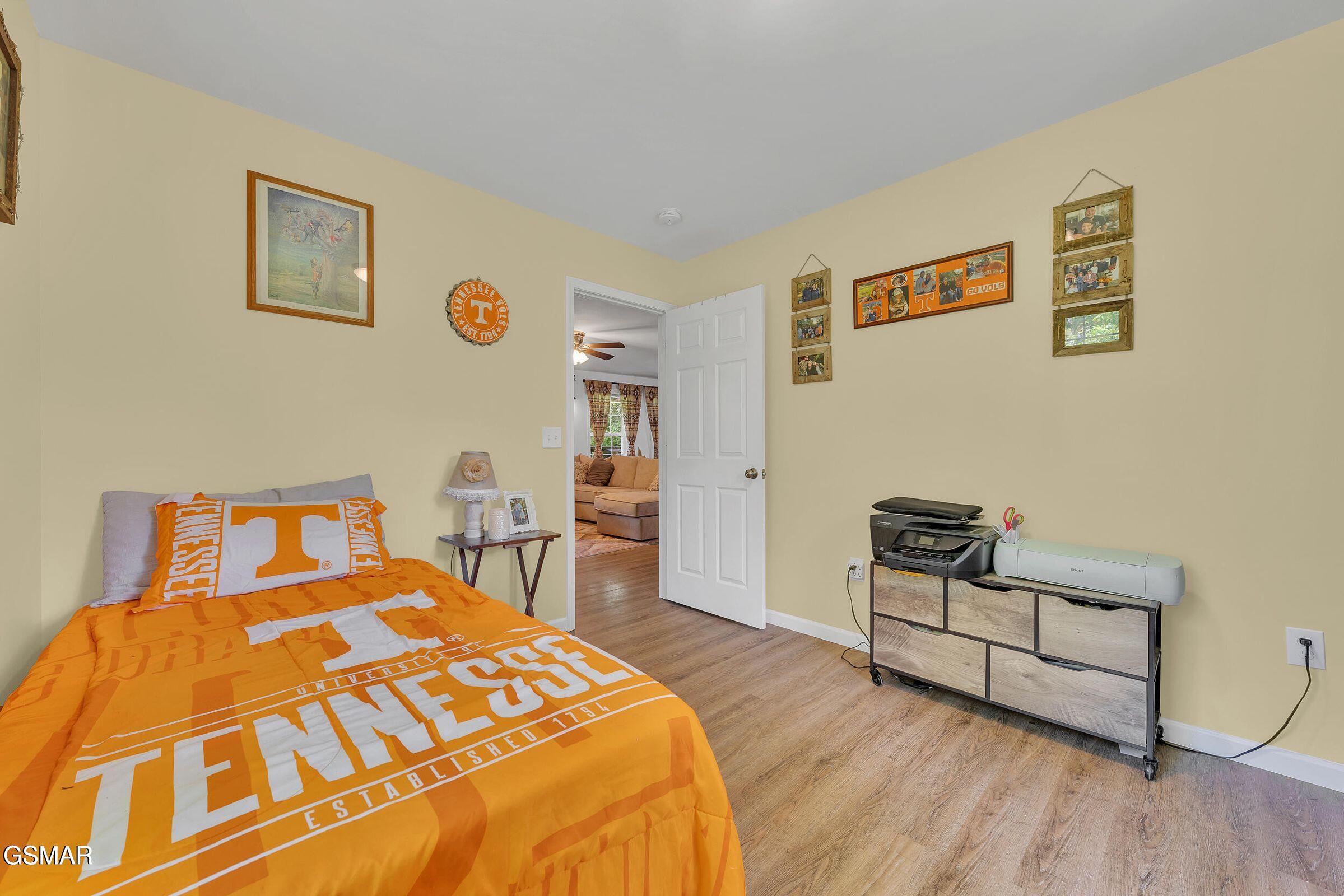 Bybee, Tennessee, 37713, United States, 4 Bedrooms Bedrooms, ,2 BathroomsBathrooms,Residential,For Sale,1980486