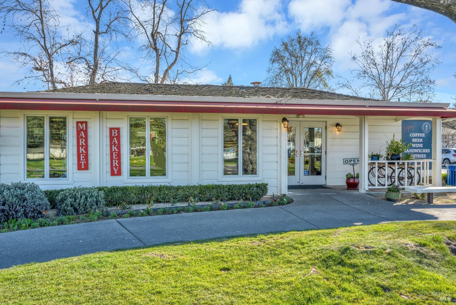 Napa, California, 94558, United States, 2 Bedrooms Bedrooms, ,2 BathroomsBathrooms,Residential,For Sale,1849906