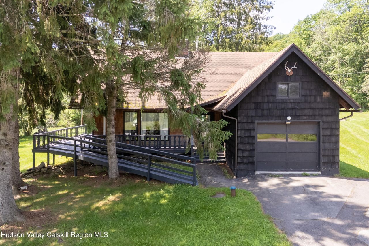Denver, New York, 12421, United States, 4 Bedrooms Bedrooms, ,2 BathroomsBathrooms,Residential,For Sale,1890503