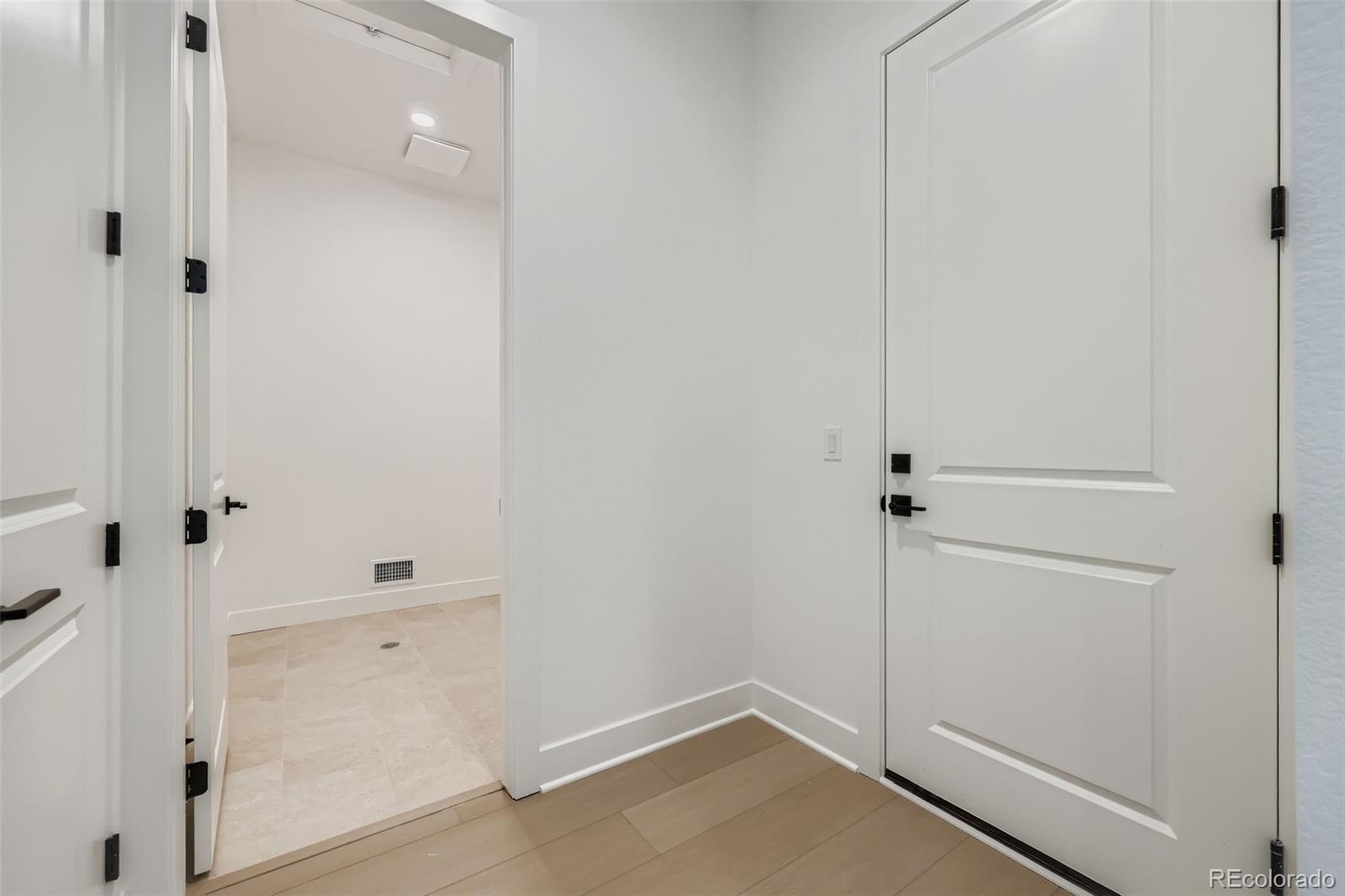 Castle Rock, Colorado, 80104, United States, 2 Bedrooms Bedrooms, ,2 BathroomsBathrooms,Residential,For Sale,1902187