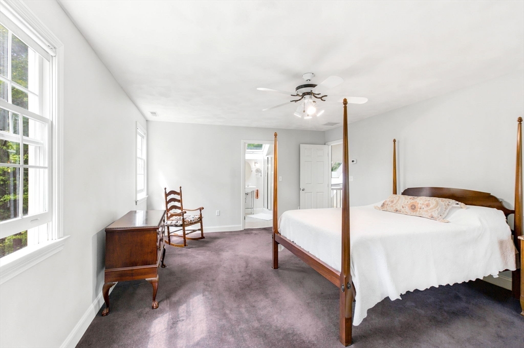 Middleton, Massachusetts, 01949, United States, 4 Bedrooms Bedrooms, ,3 BathroomsBathrooms,Residential,For Sale,2048371