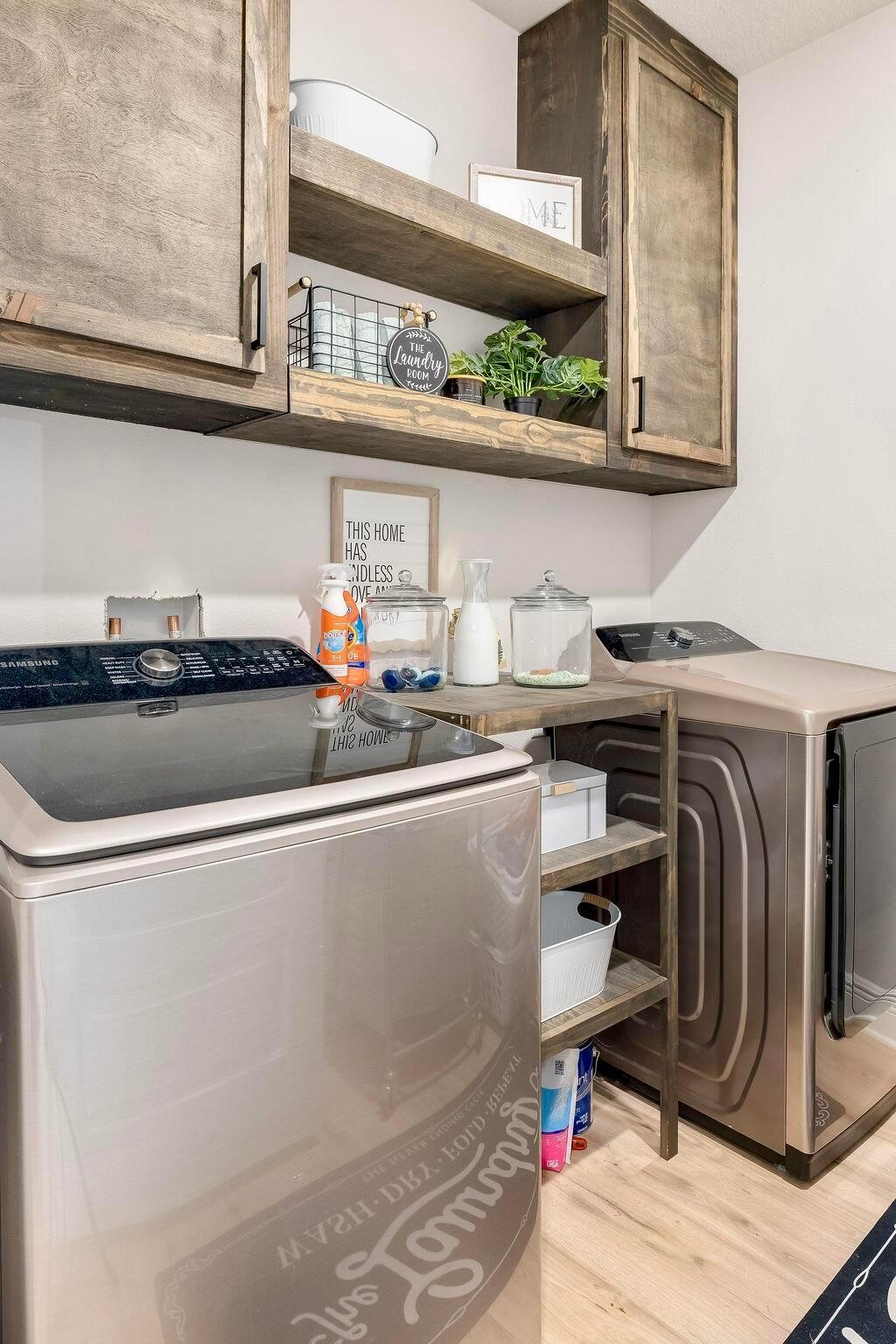 Freeport, Florida, 32439, United States, 5 Bedrooms Bedrooms, ,3 BathroomsBathrooms,Residential,For Sale,1976395