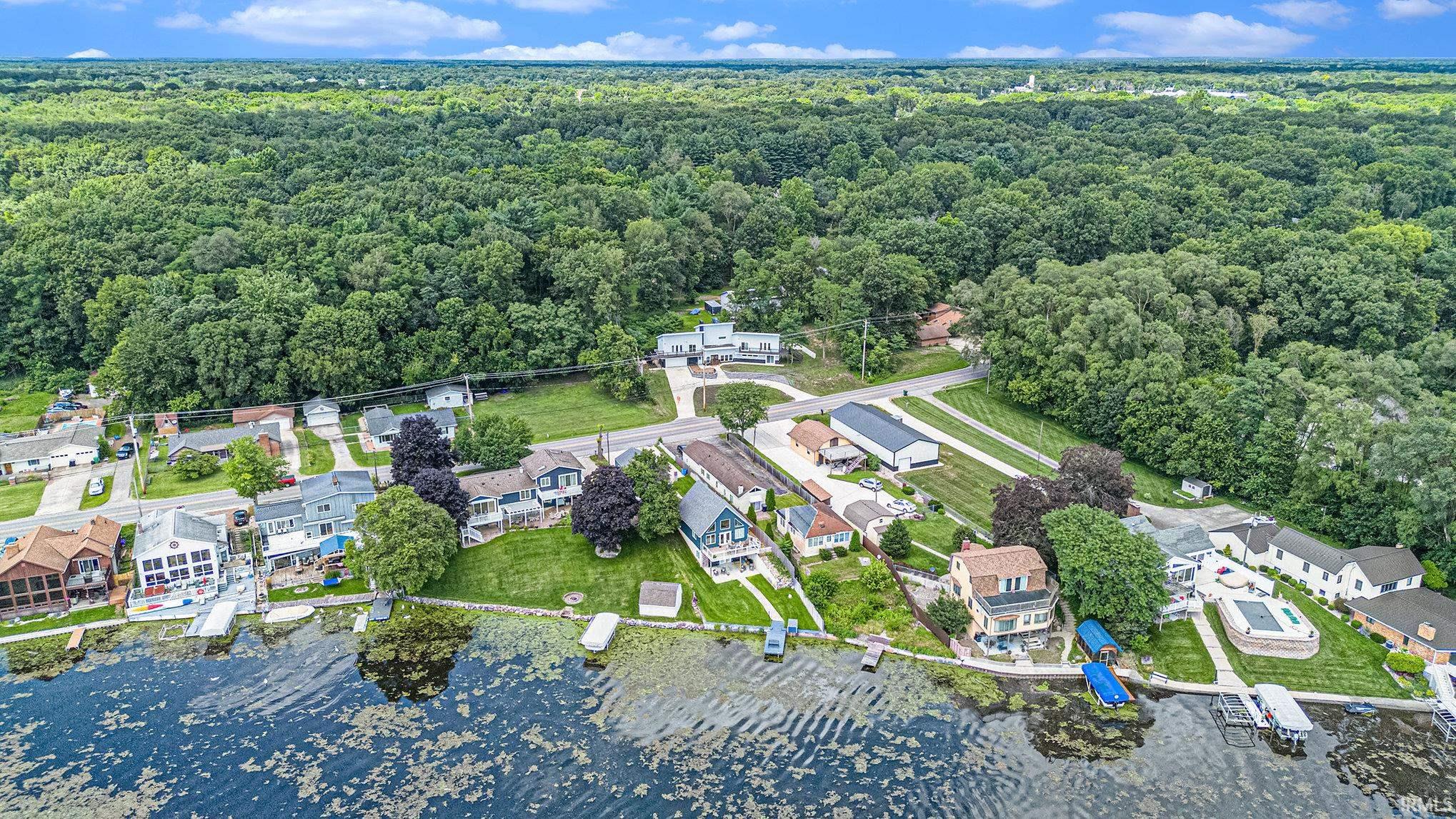 Osceola, Indiana, 46561, United States, 4 Bedrooms Bedrooms, ,3 BathroomsBathrooms,Residential,For Sale,1983997