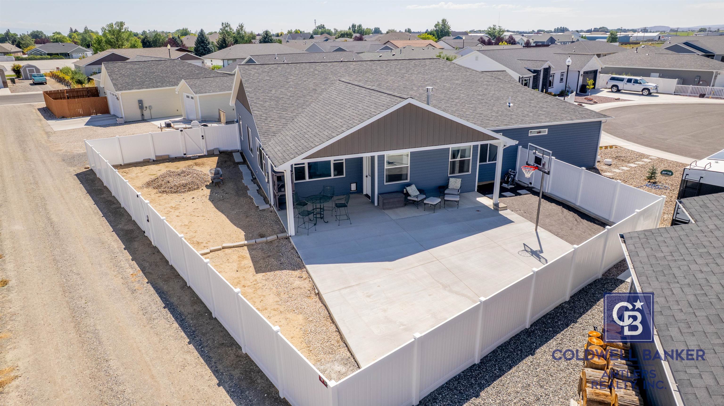 Powell, Wyoming, 82435, United States, 4 Bedrooms Bedrooms, ,2 BathroomsBathrooms,Residential,For Sale,1918600