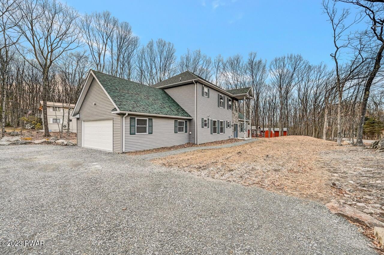 Lords Valley, Pennsylvania, 18428, United States, 4 Bedrooms Bedrooms, ,3 BathroomsBathrooms,Residential,For Sale,1923222