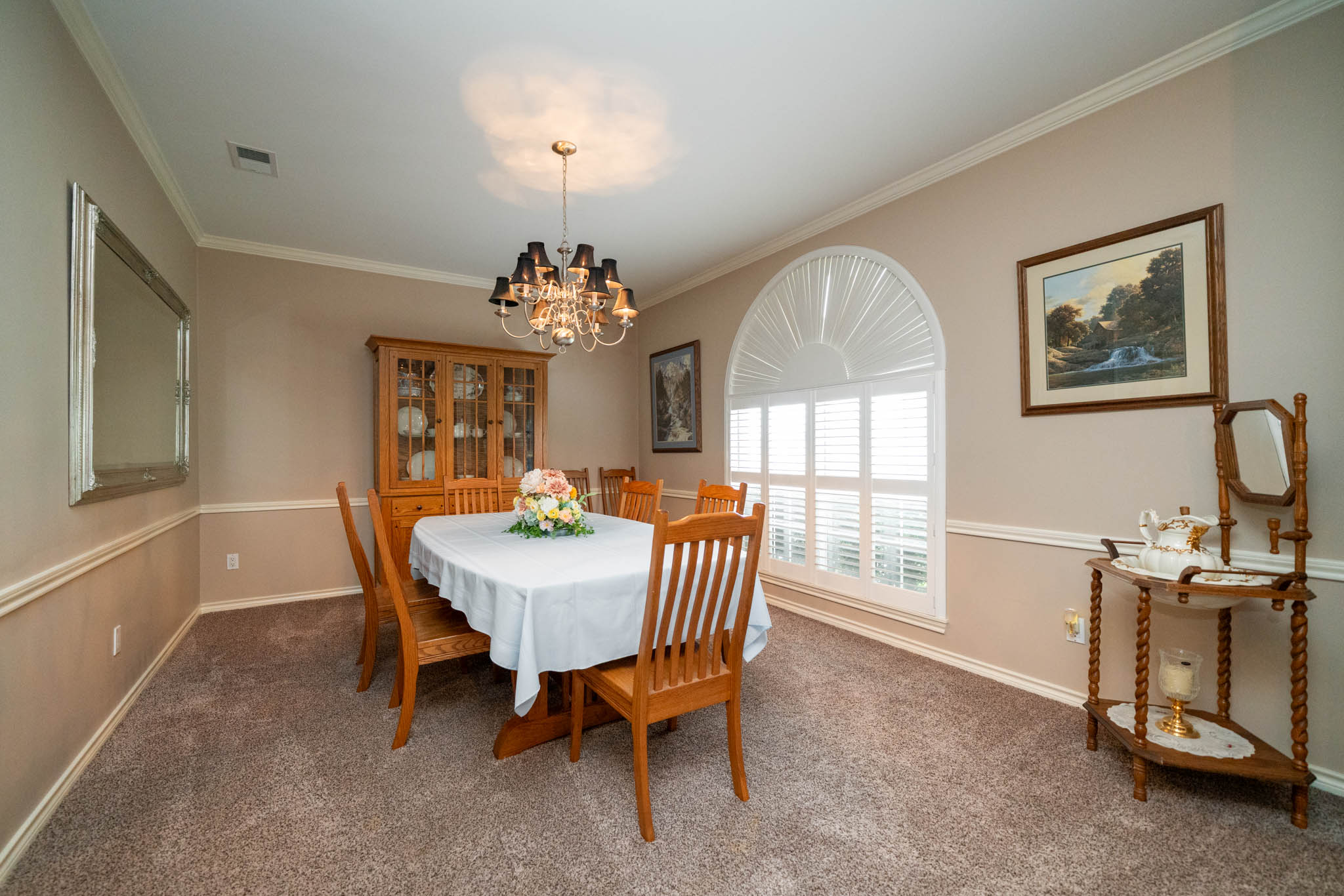 Jacksonville, Texas, 75766, United States, 3 Bedrooms Bedrooms, ,4 BathroomsBathrooms,Residential,For Sale,1984129