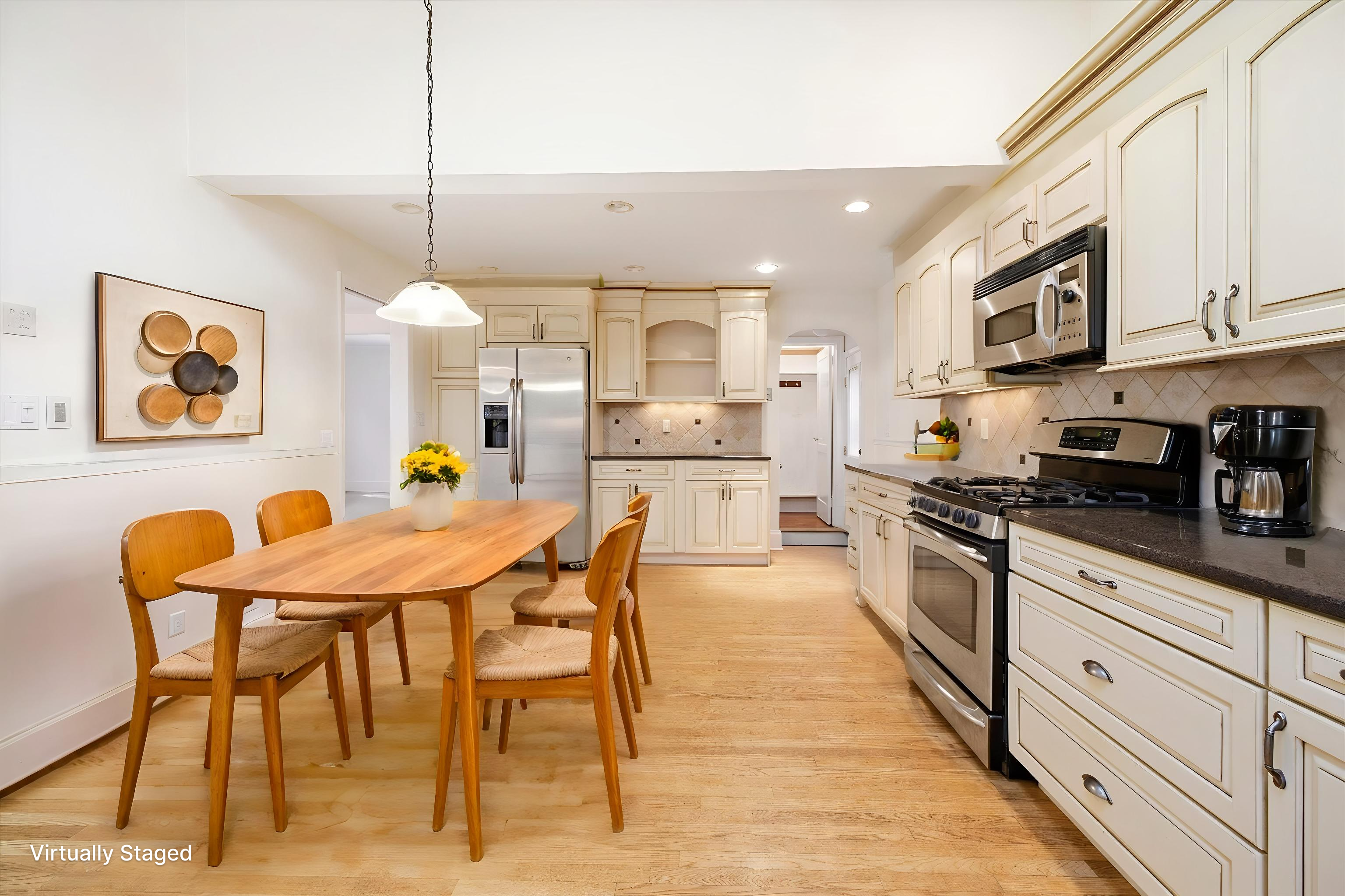  404 Cornwell Avenue, Malverne, NY 11565 - 物件實景